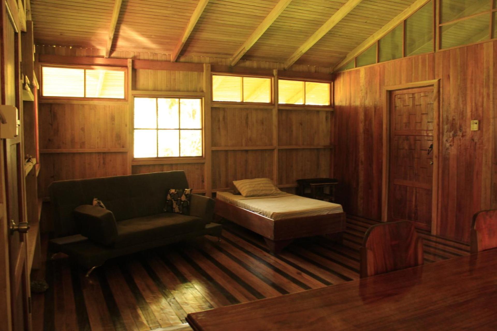 Sabalo Lodge Tours and Cabins