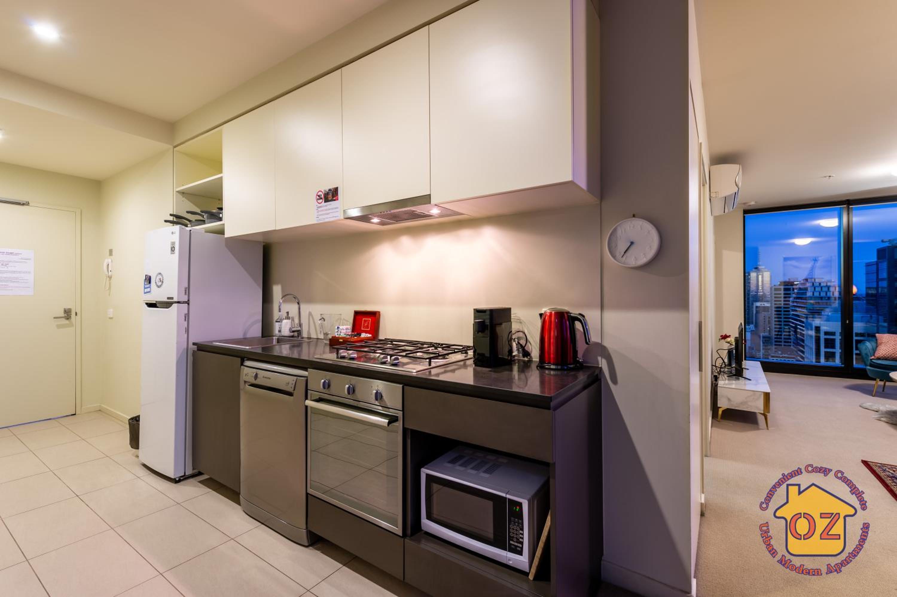 Aussie Escape Apartments-Skyline Collins Tower