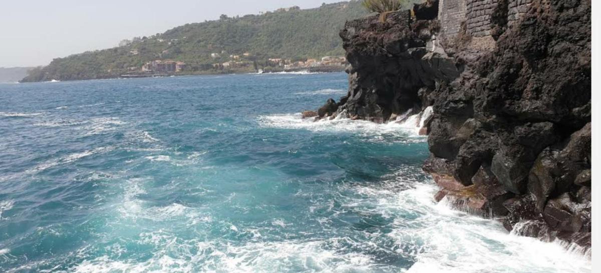 Aci Brezza di Mare view 2