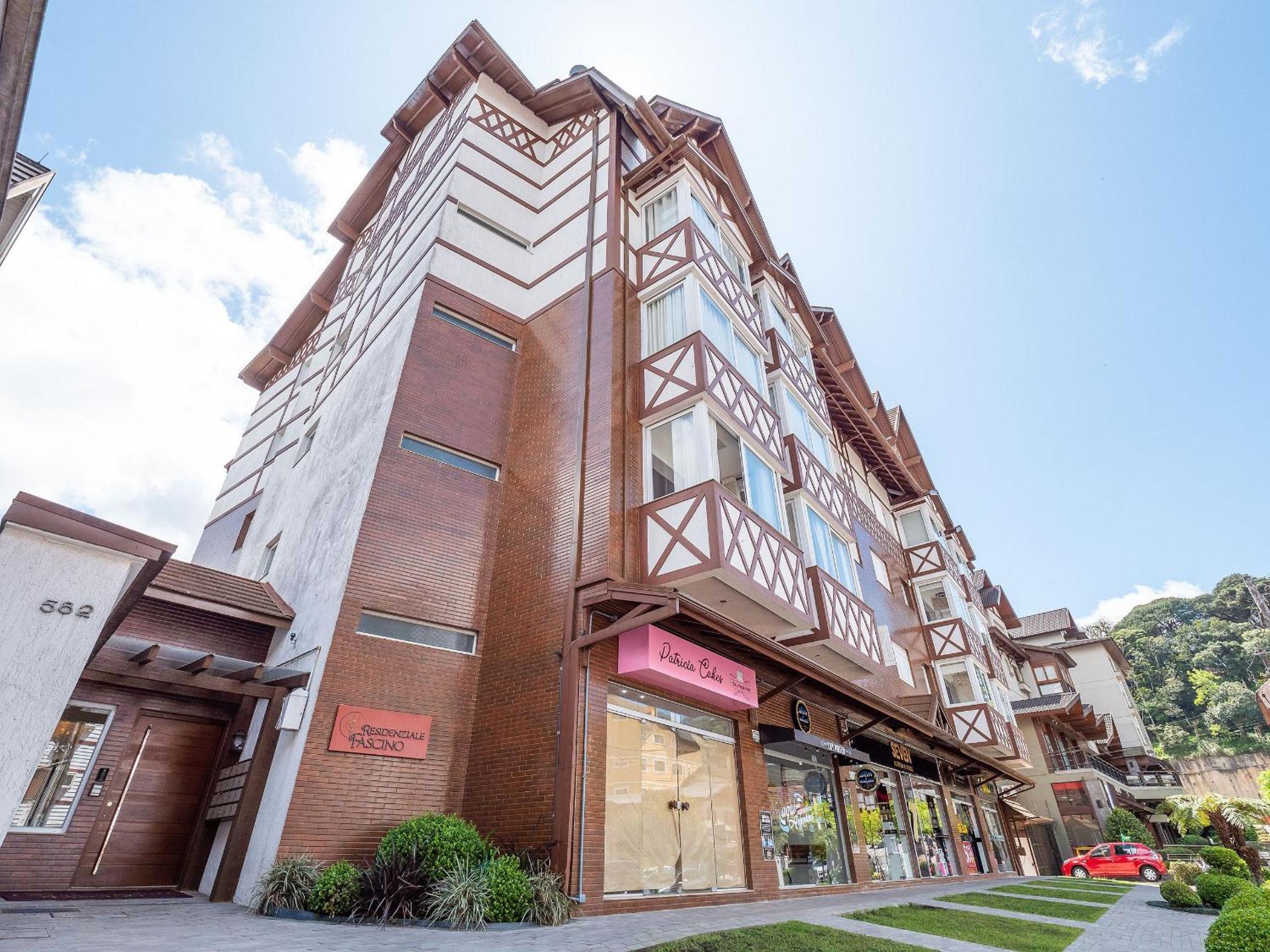 Fascino 302 - Apartamento 600 metros Rua Coberta de Gramado