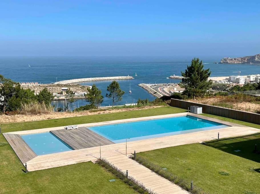Mar-à-Vista Apartment Nazaré view 3