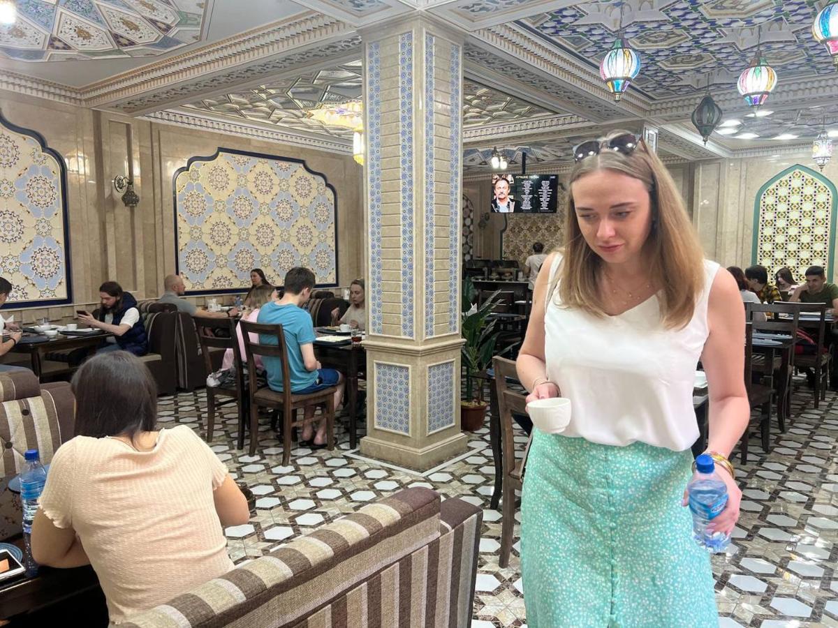 restaurant