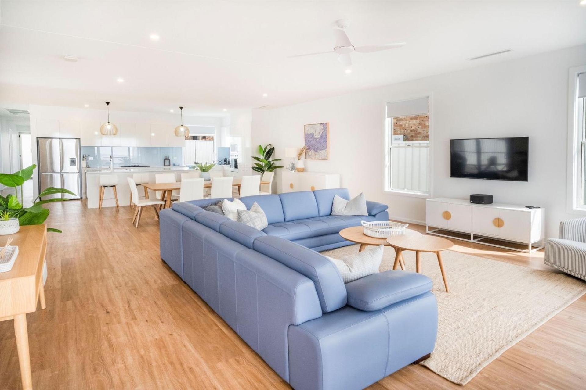 Myuna - beachfront pet-friendly coastal escape