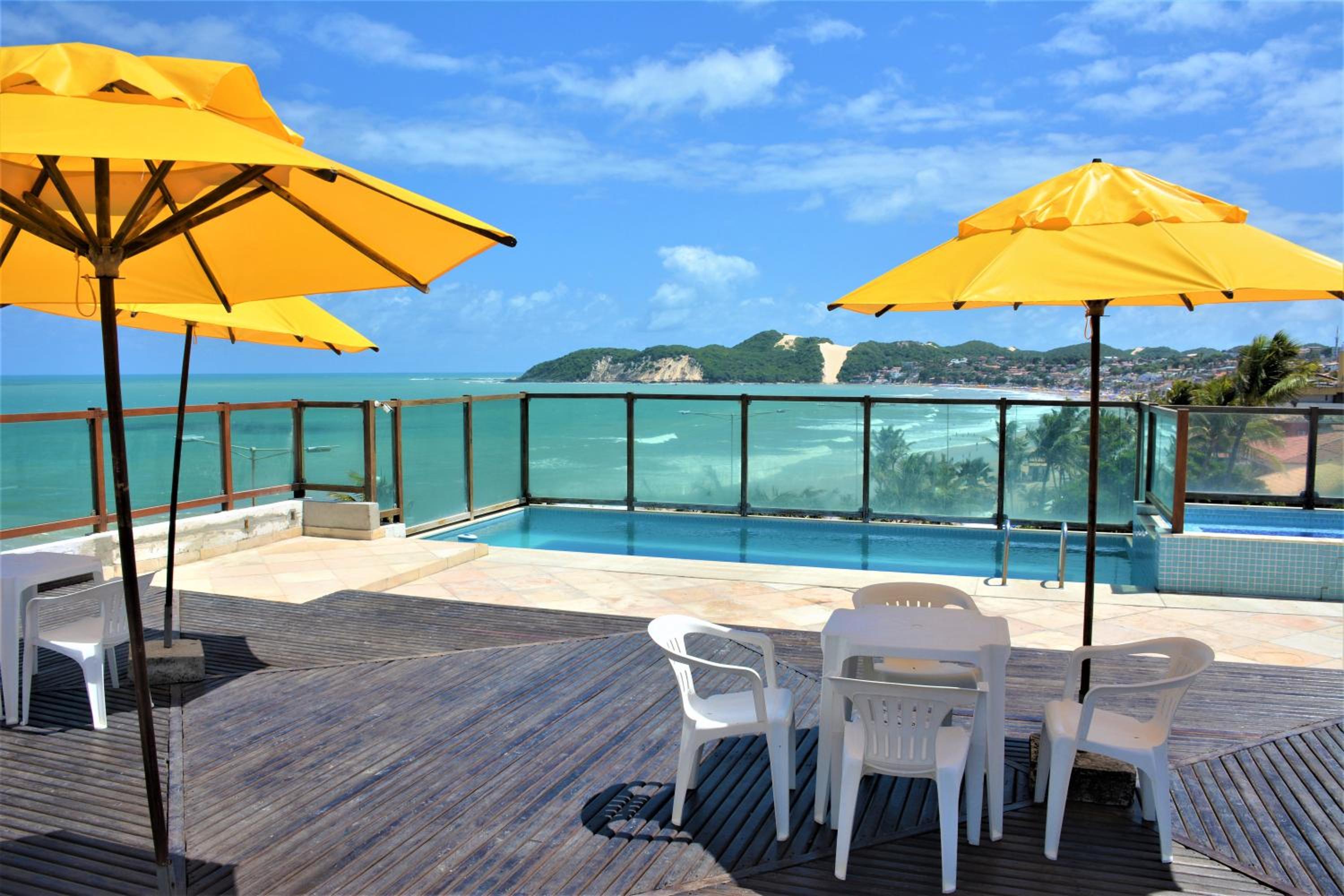 Na praia - Araça 406 Super Luxo - Lateral vista mar