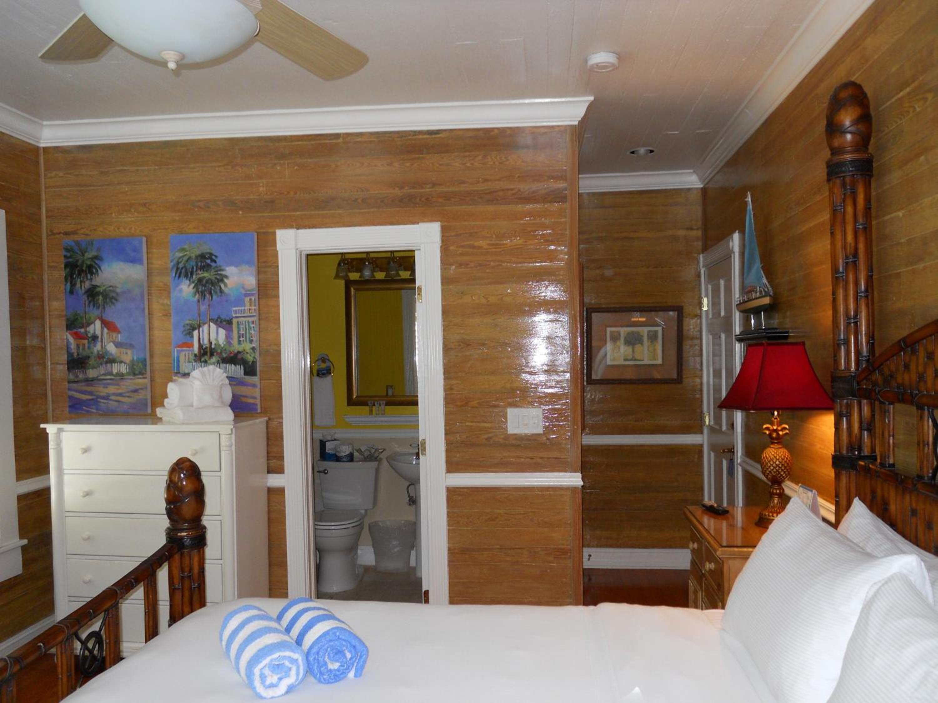 Duval Inn - Key West