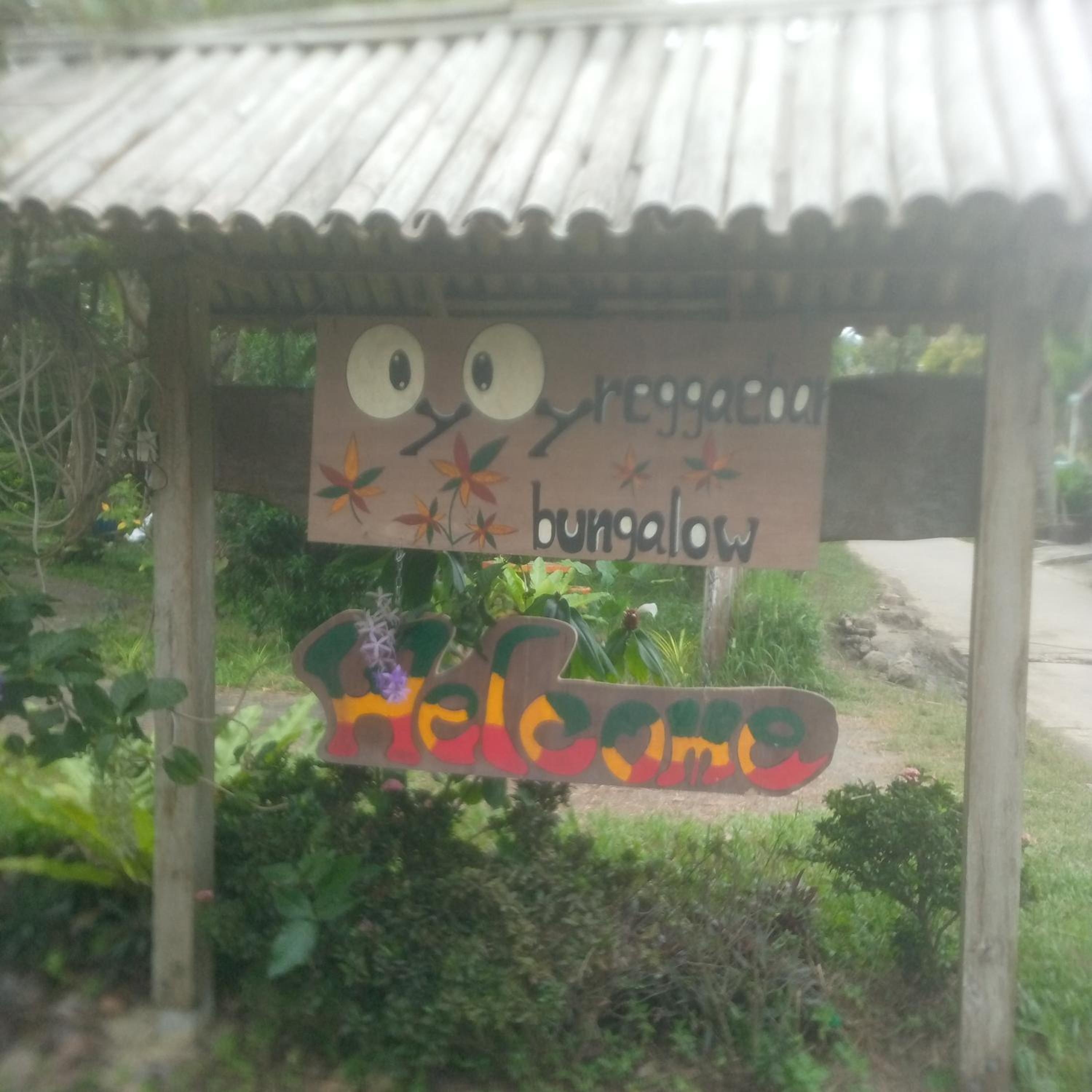Koh Mook Oyoy Reggaebar Bungalow view 3