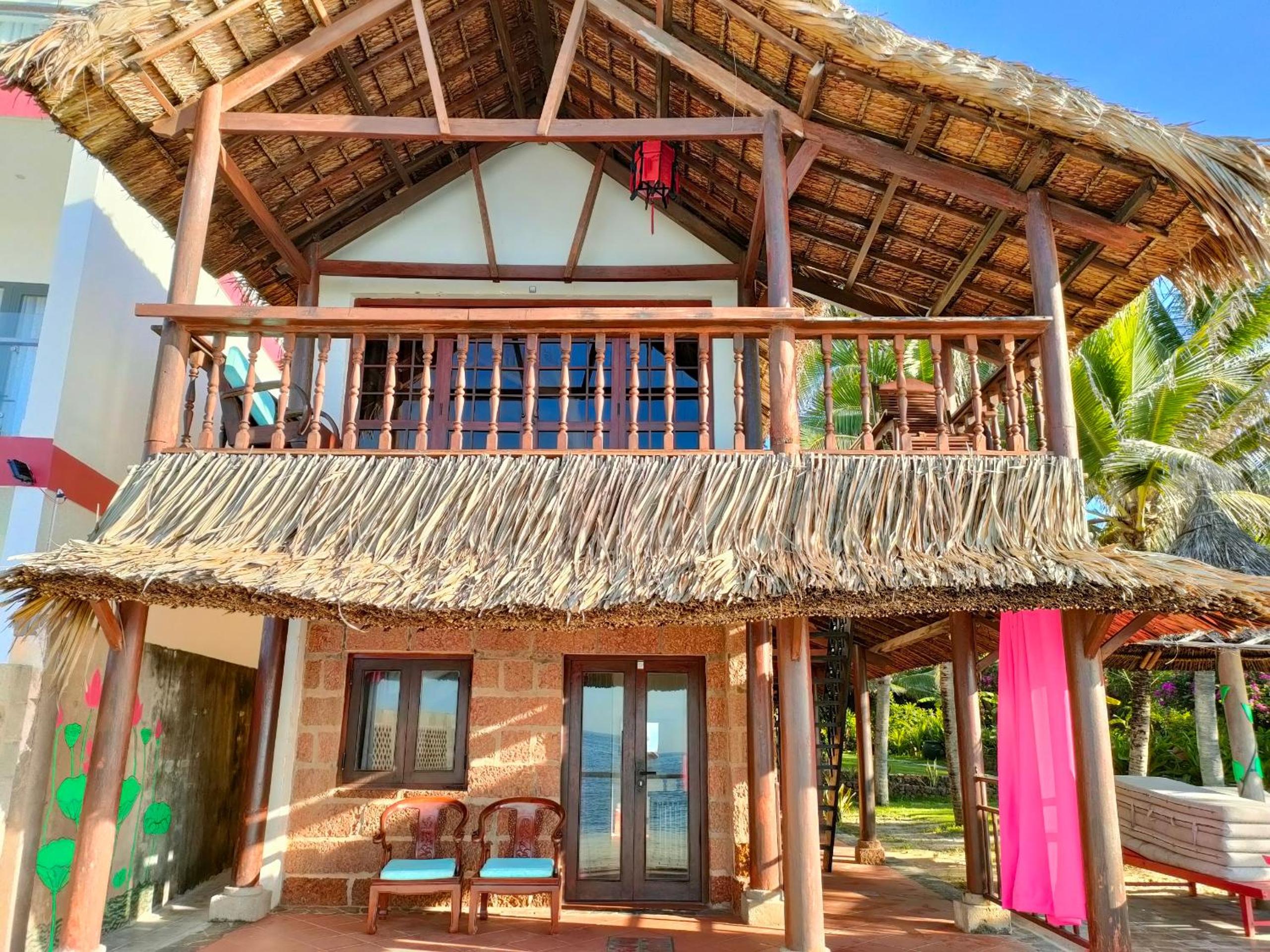 Full Moon Beach Resort