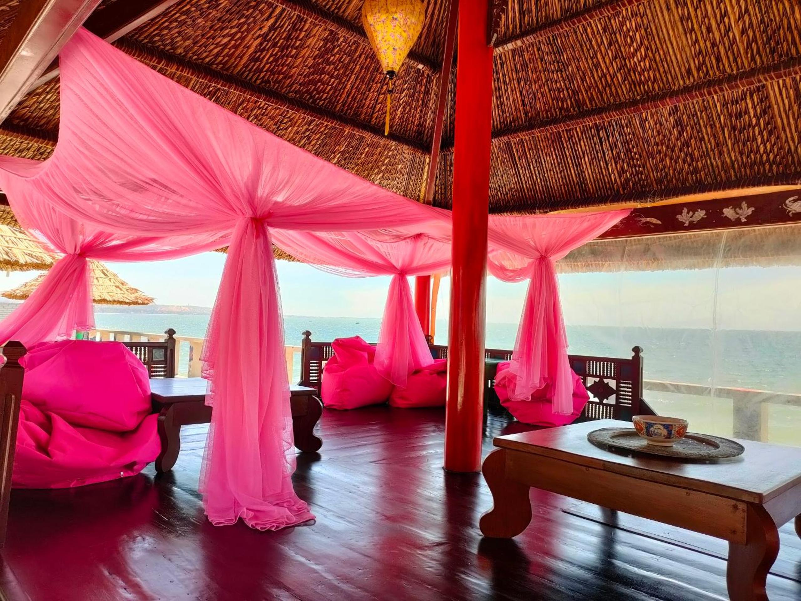 Full Moon Beach Resort