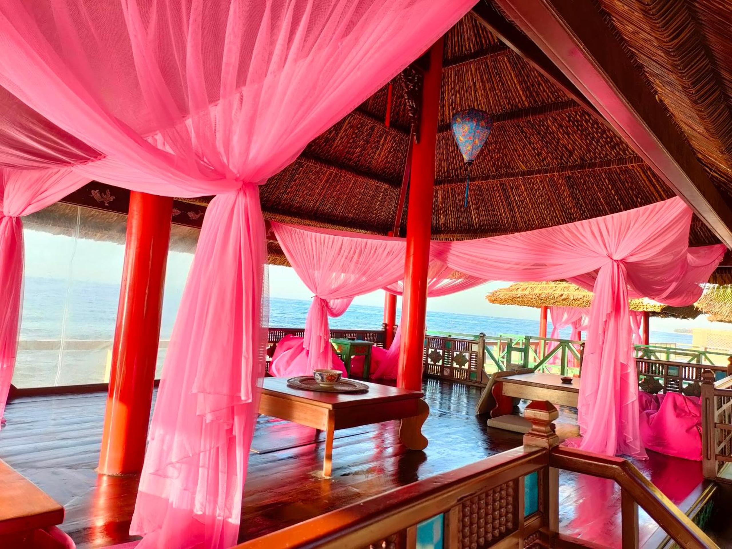 Full Moon Beach Resort