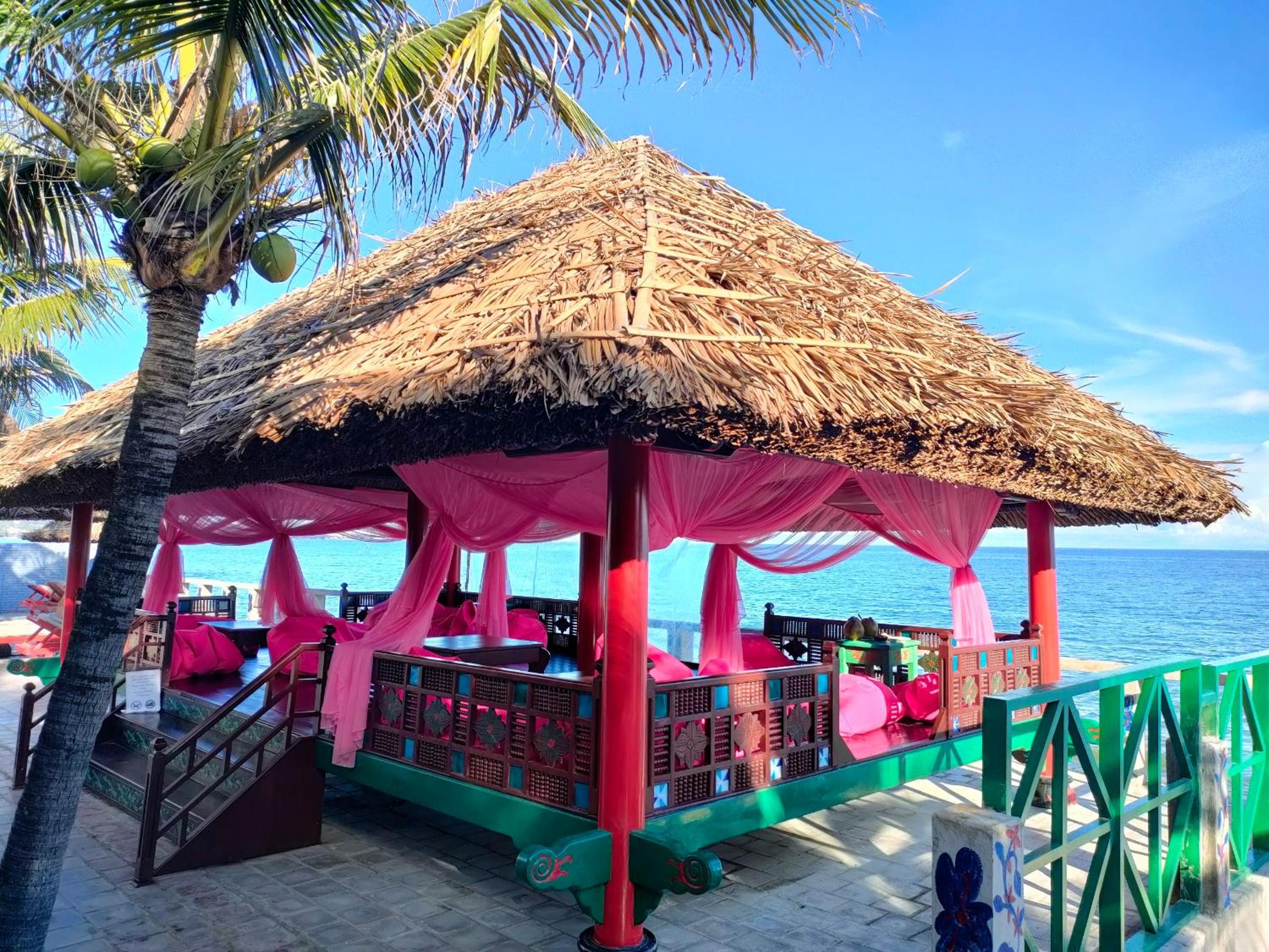 Full Moon Beach Resort