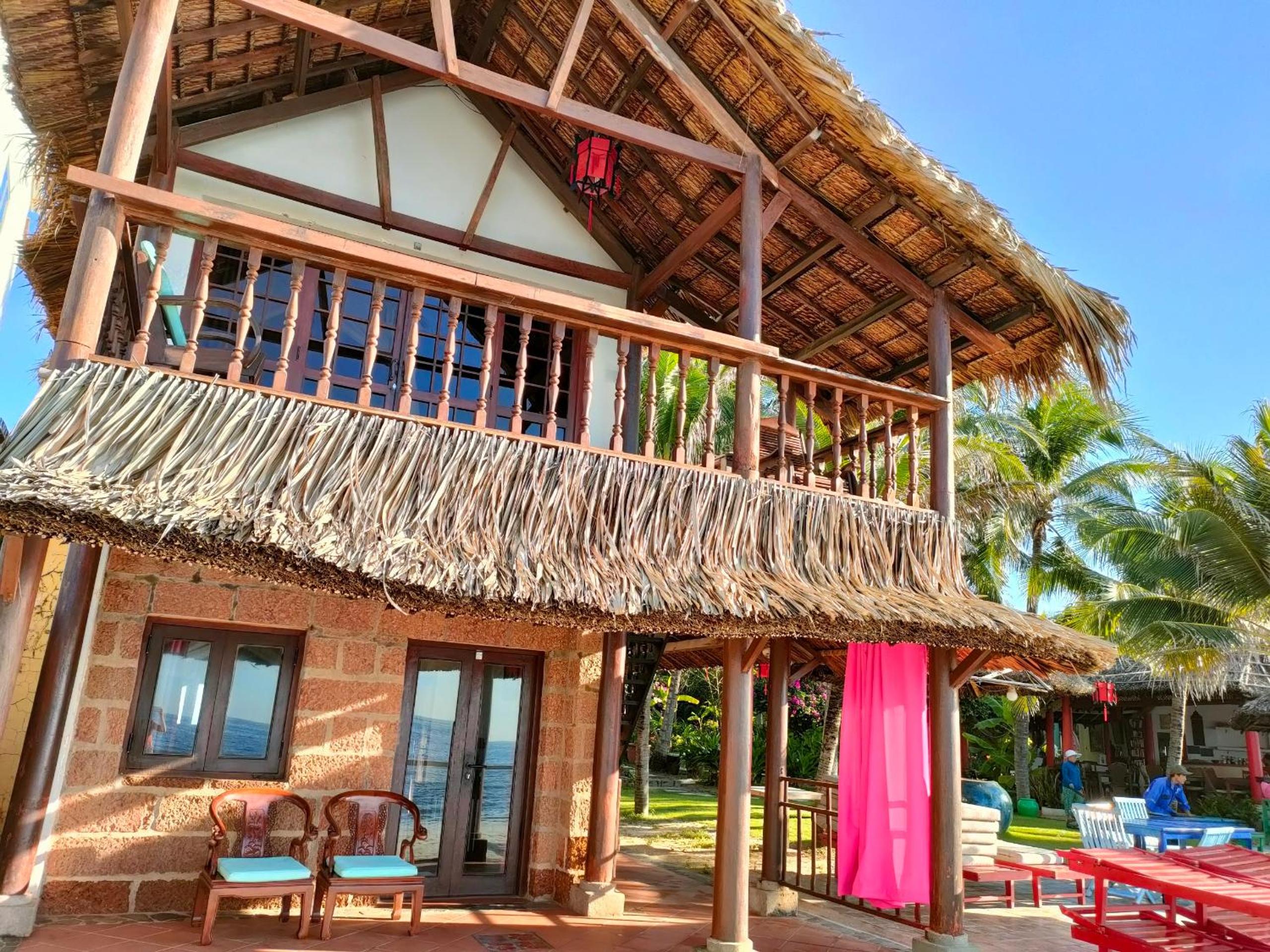 Full Moon Beach Resort