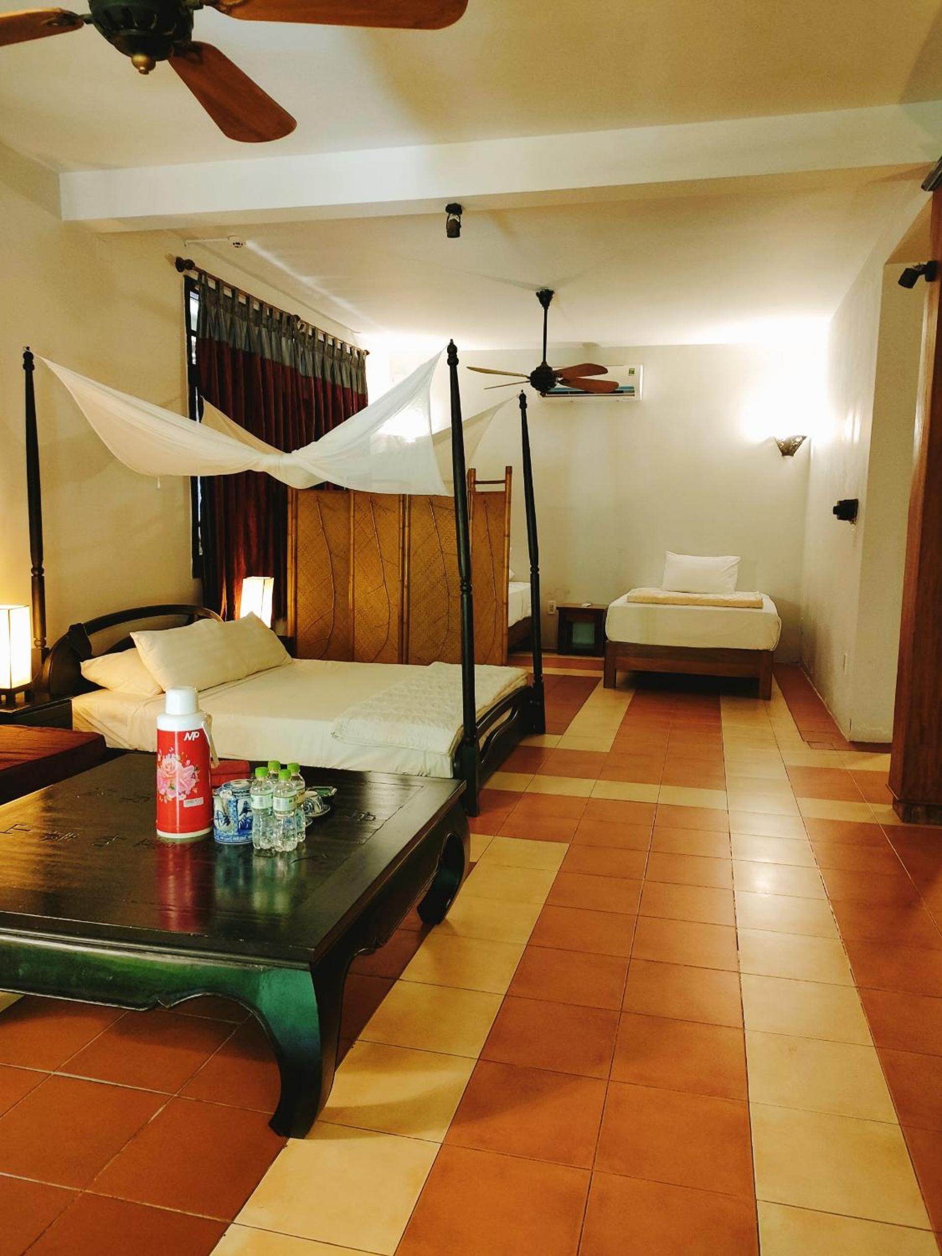 Full Moon Beach Resort