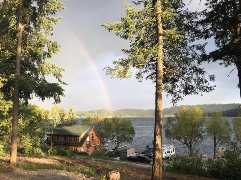Cozy Duplex Unit - Beautiful Lake Views view 5
