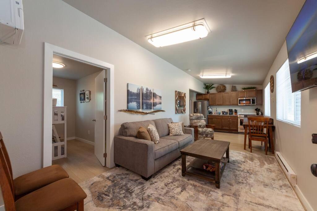 Comfortable Duplex Unit - Beautiful Lake Views view 5