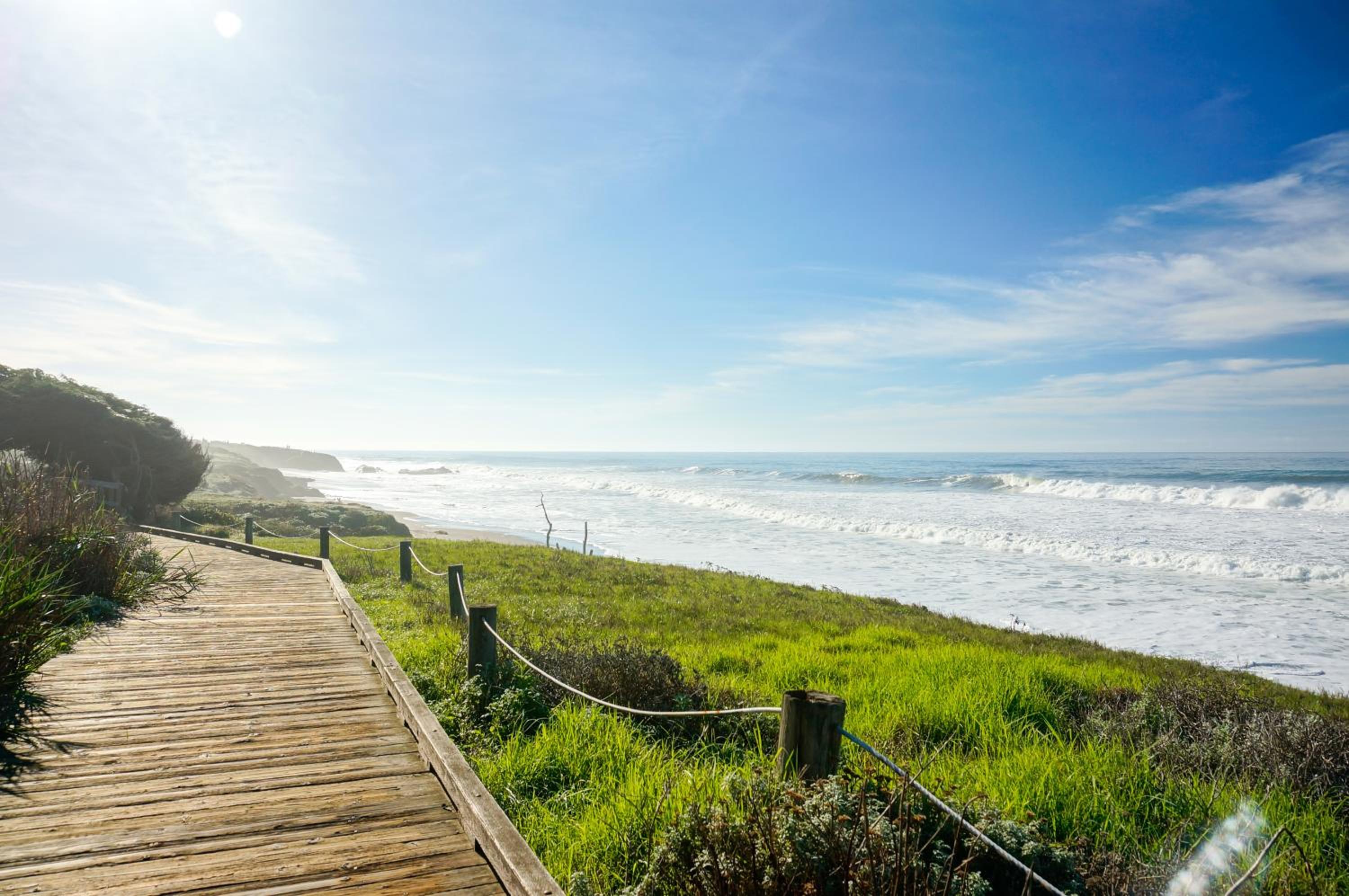 Sand Pebbles Inn