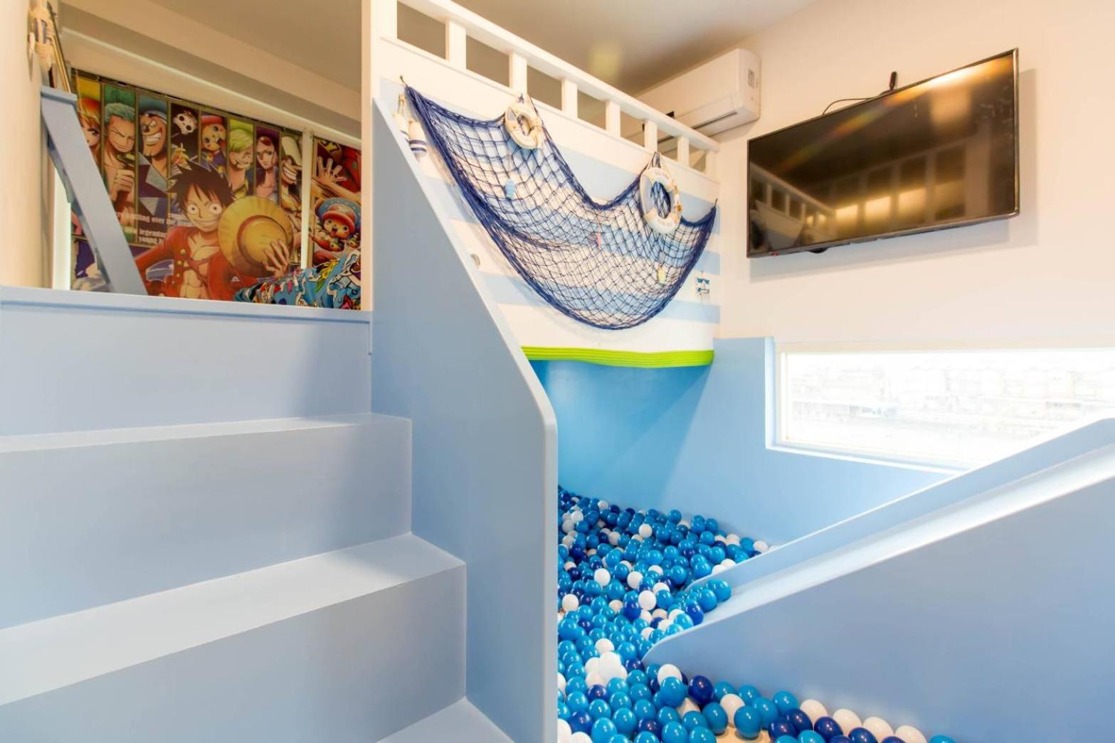 Alice Wonderland B&B