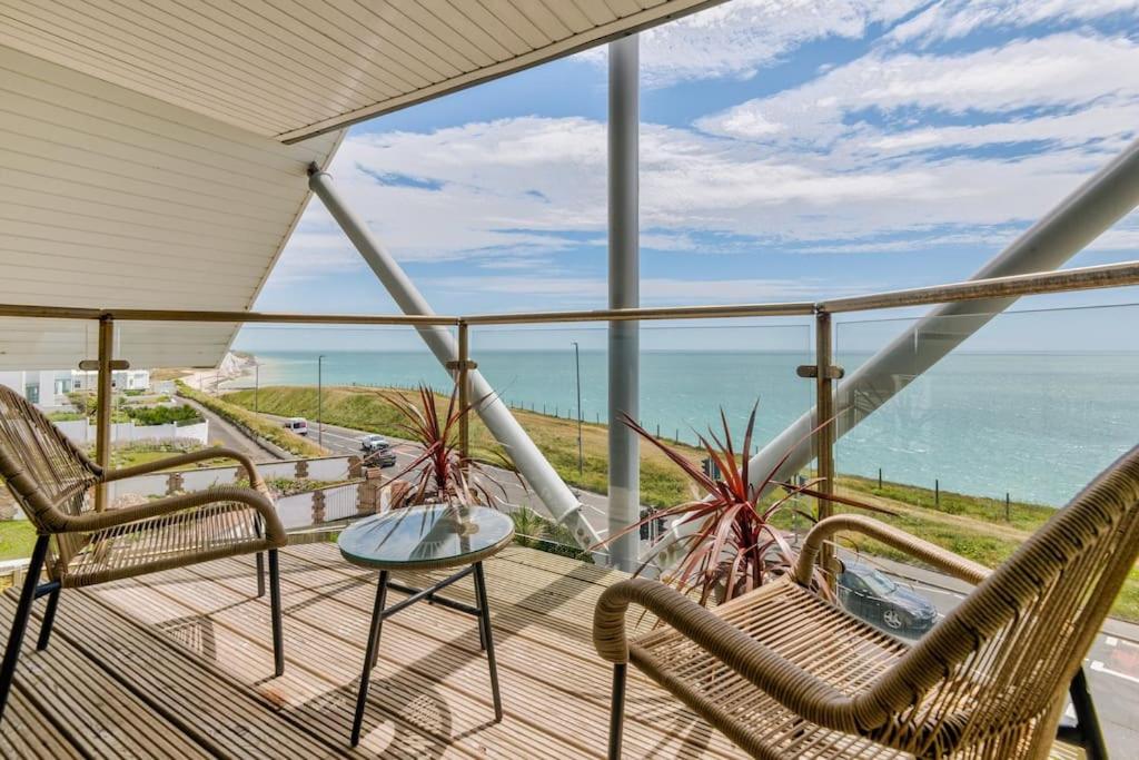 Cliff Top Heights-Beach front house near Brighton view 5