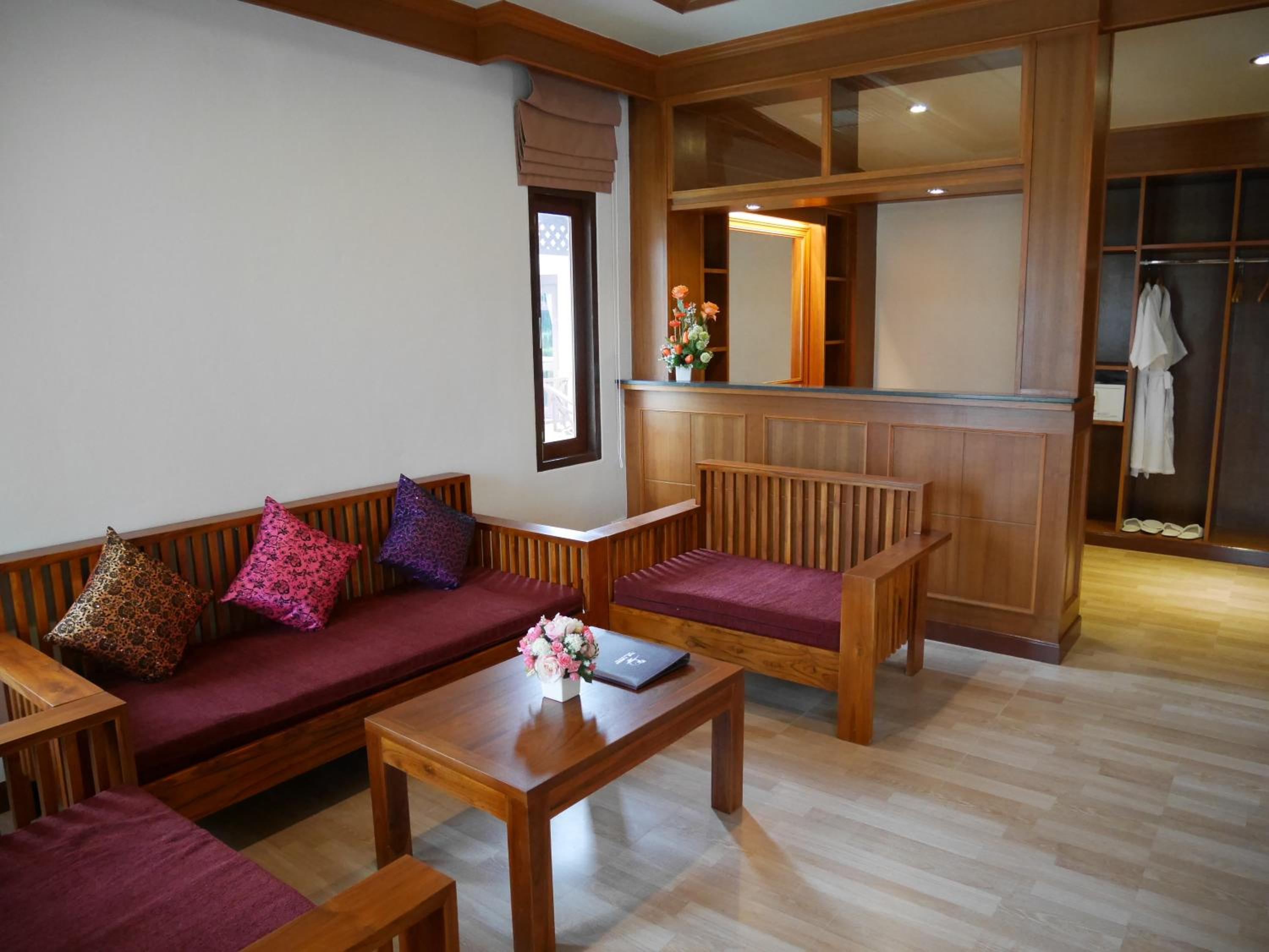 The Sunset Beach Resort - Koh Kho Khao