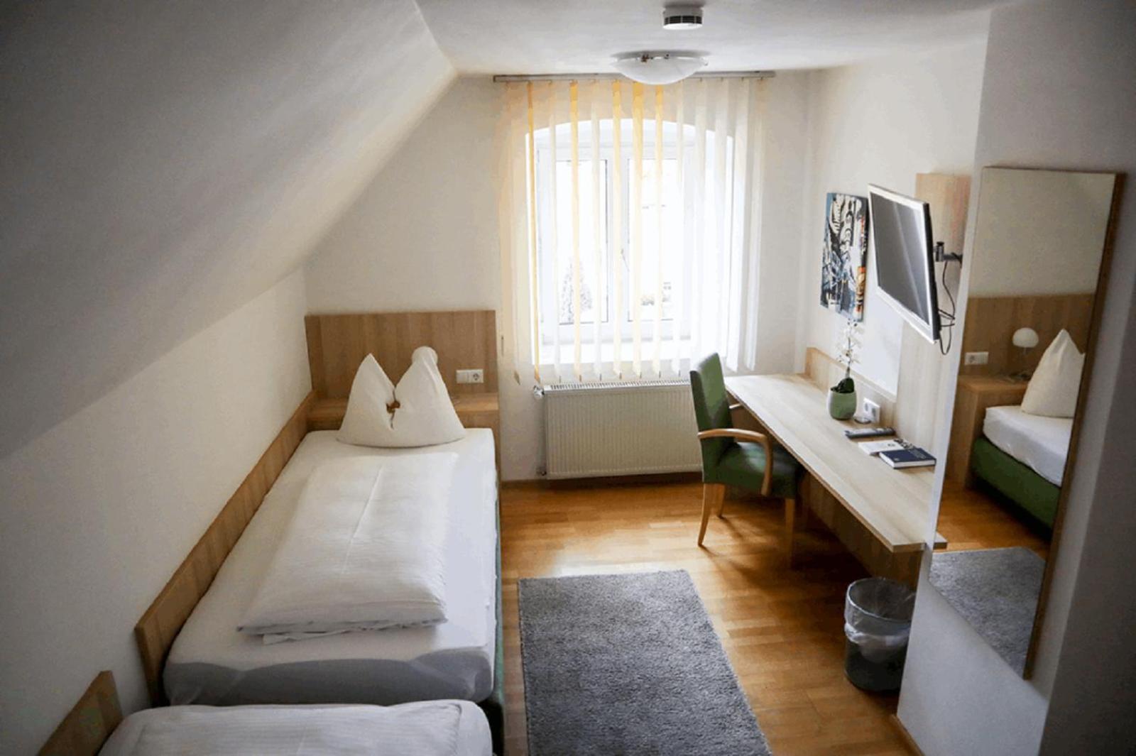 Weinstube Sinas Brettl