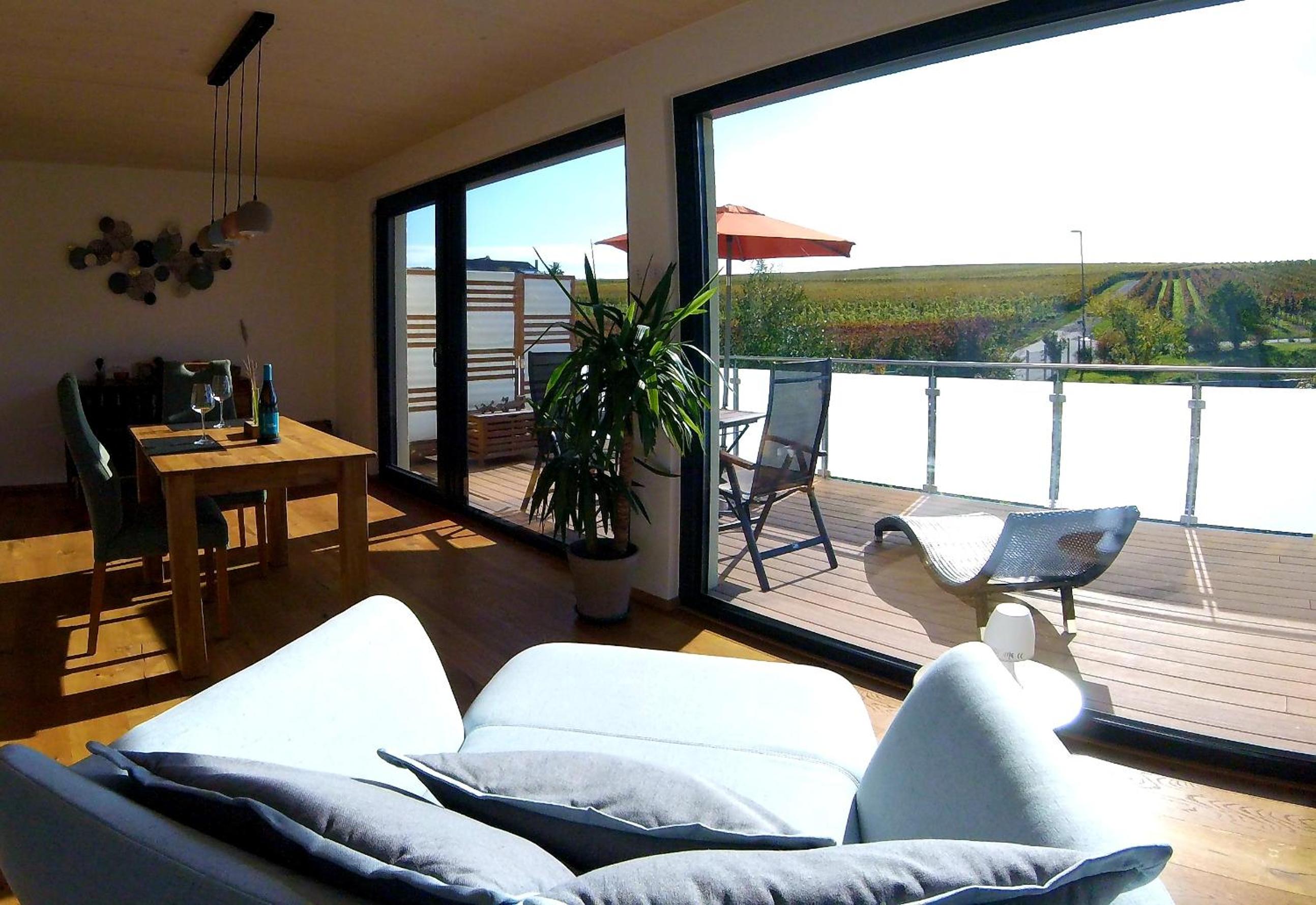 Gästehaus Casa Luna - Paradiesische Ferienwohnungen am Kaiserstuhl!