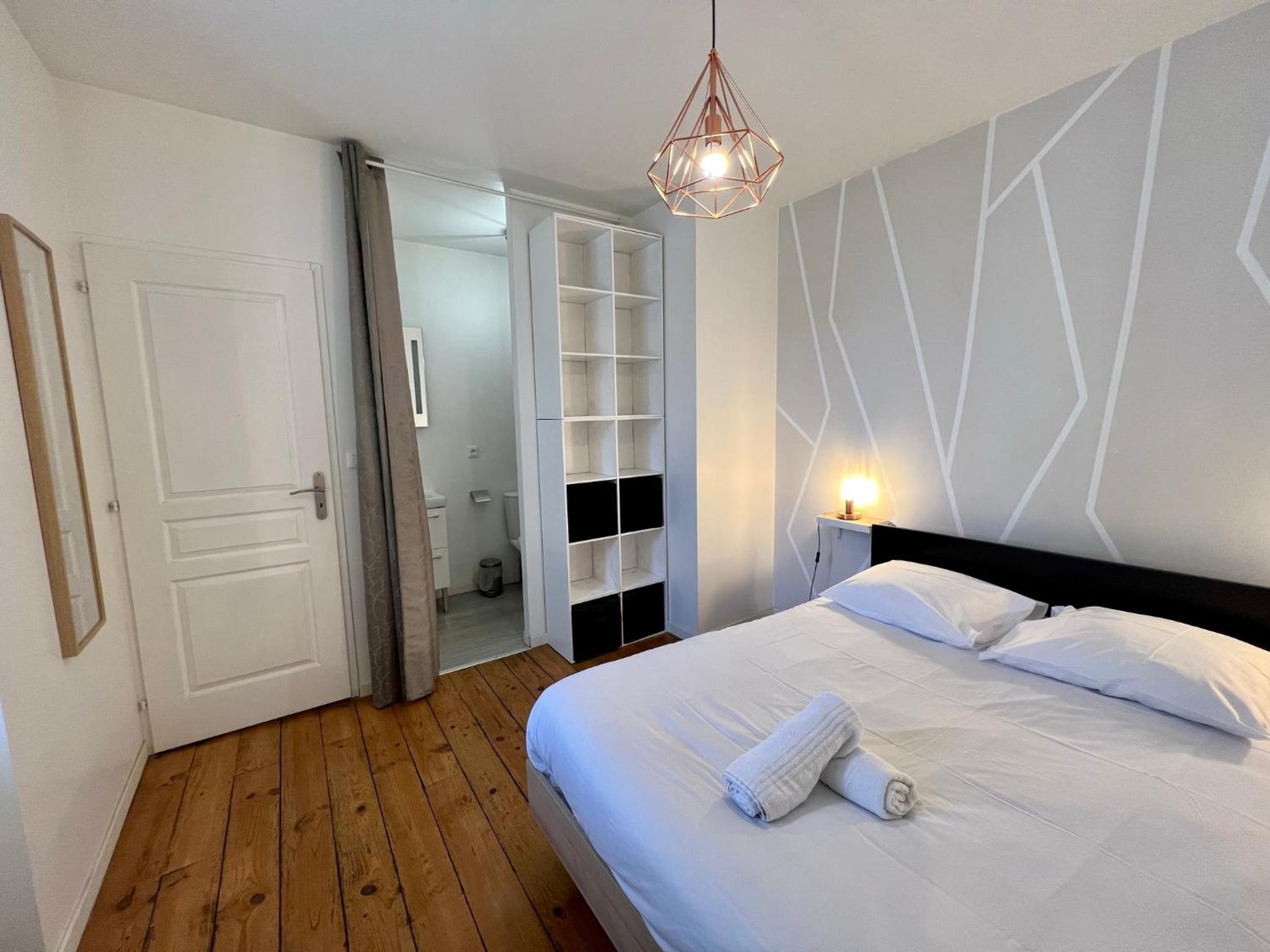 LE VICTOR HUGO - Wifi - Centre ville - PROPERTY RENTAL NM, photo 29
