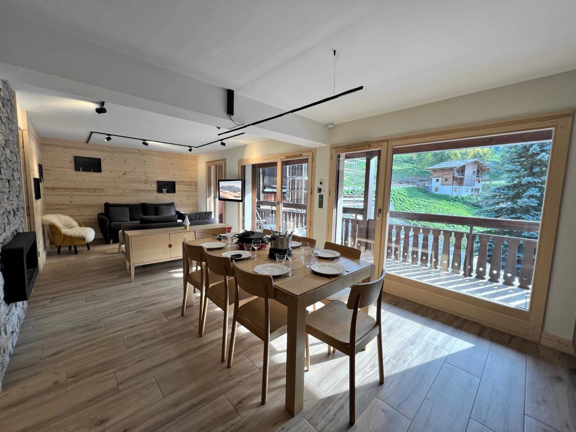 OURS POLAIRE bel appartement village et pistes view 2