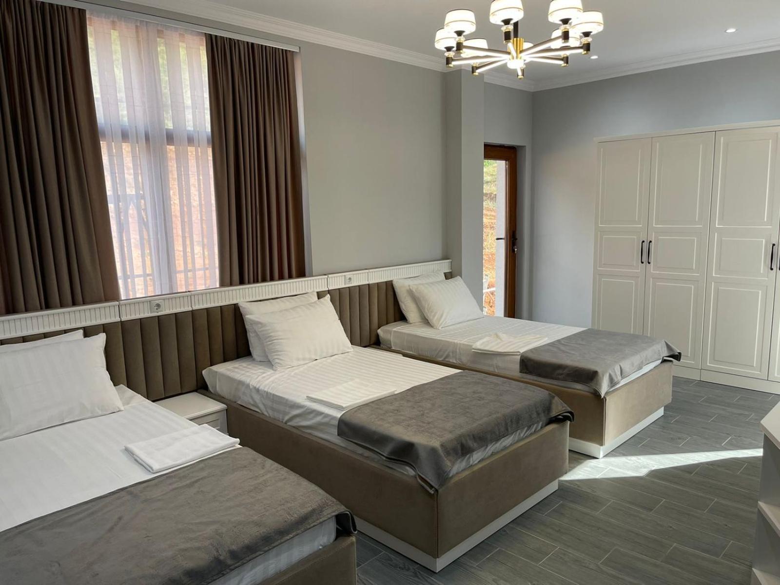 Hotel DARDANIA