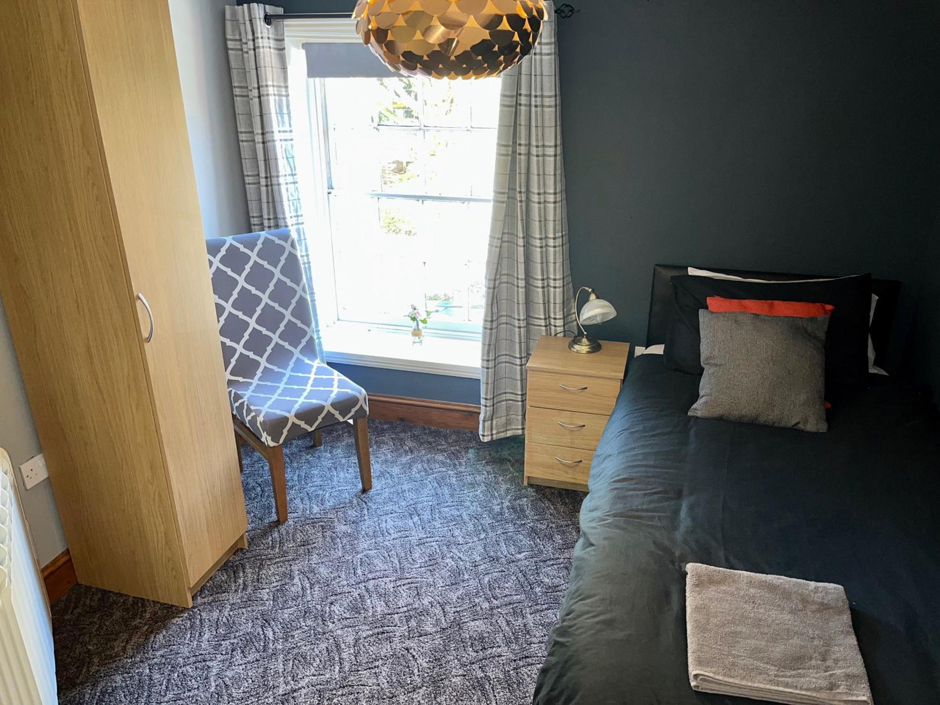 Stylish Historic Apartment - Sleeps 3 & Parking view 3