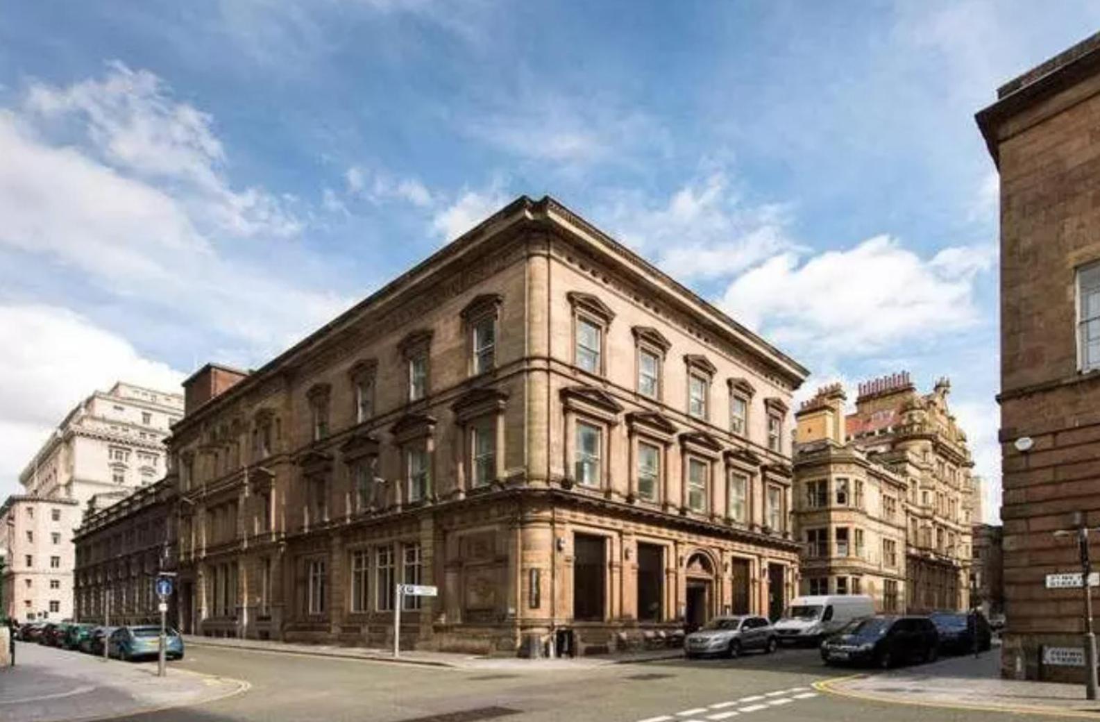 Duplex 2-bedroom apartment in Liverpool centre