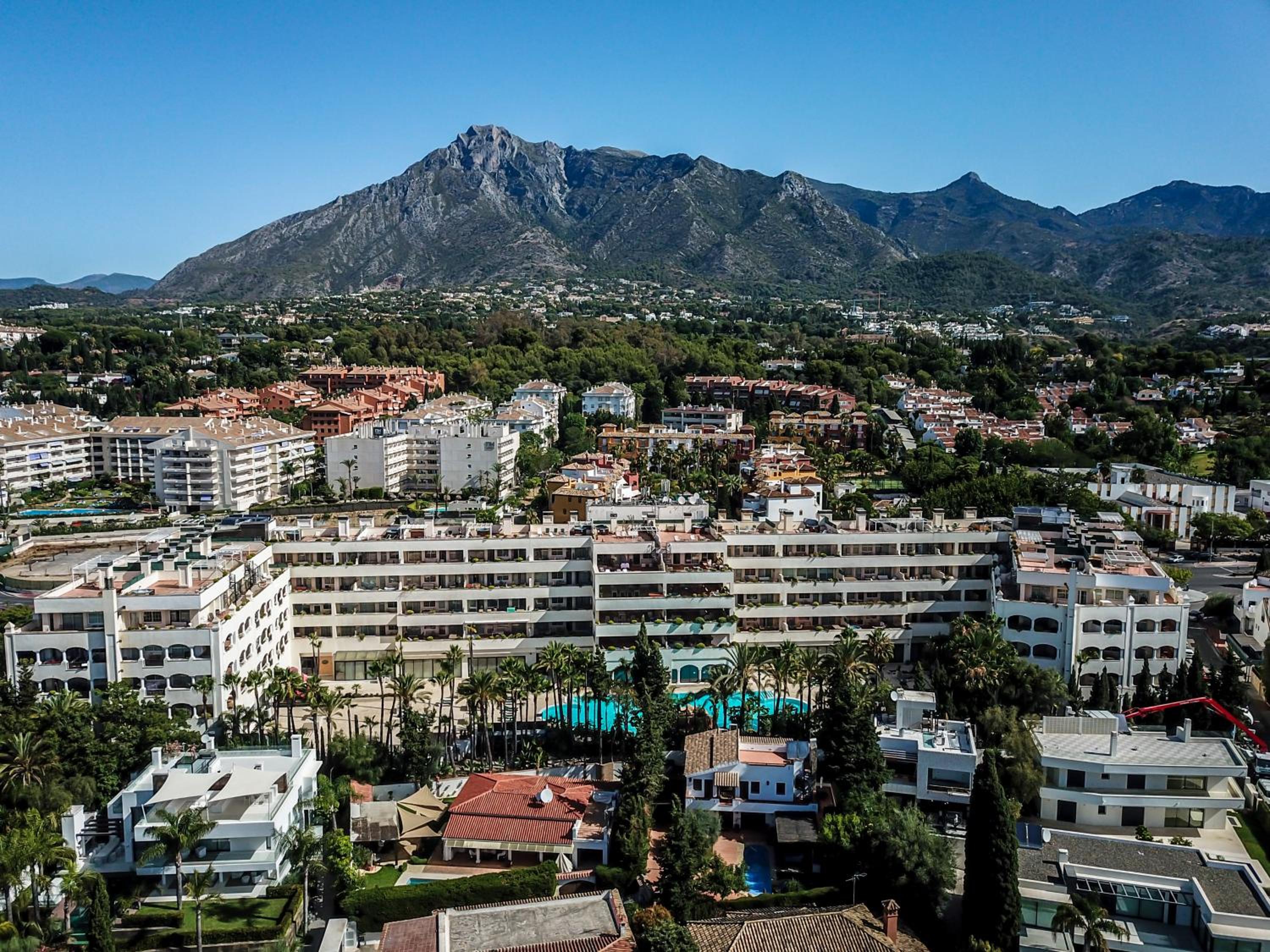 Guadalpin Suites