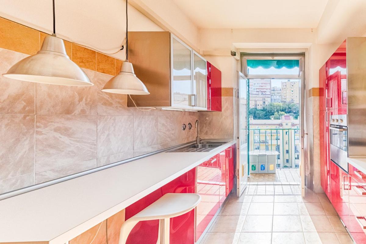 JJ's Place en Trieste — kitchen