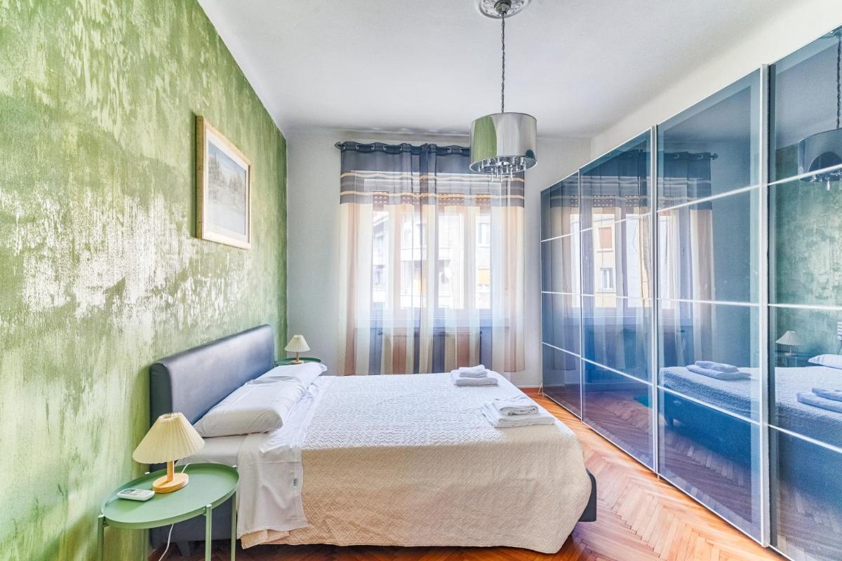 JJ's Place en Trieste — hotel room