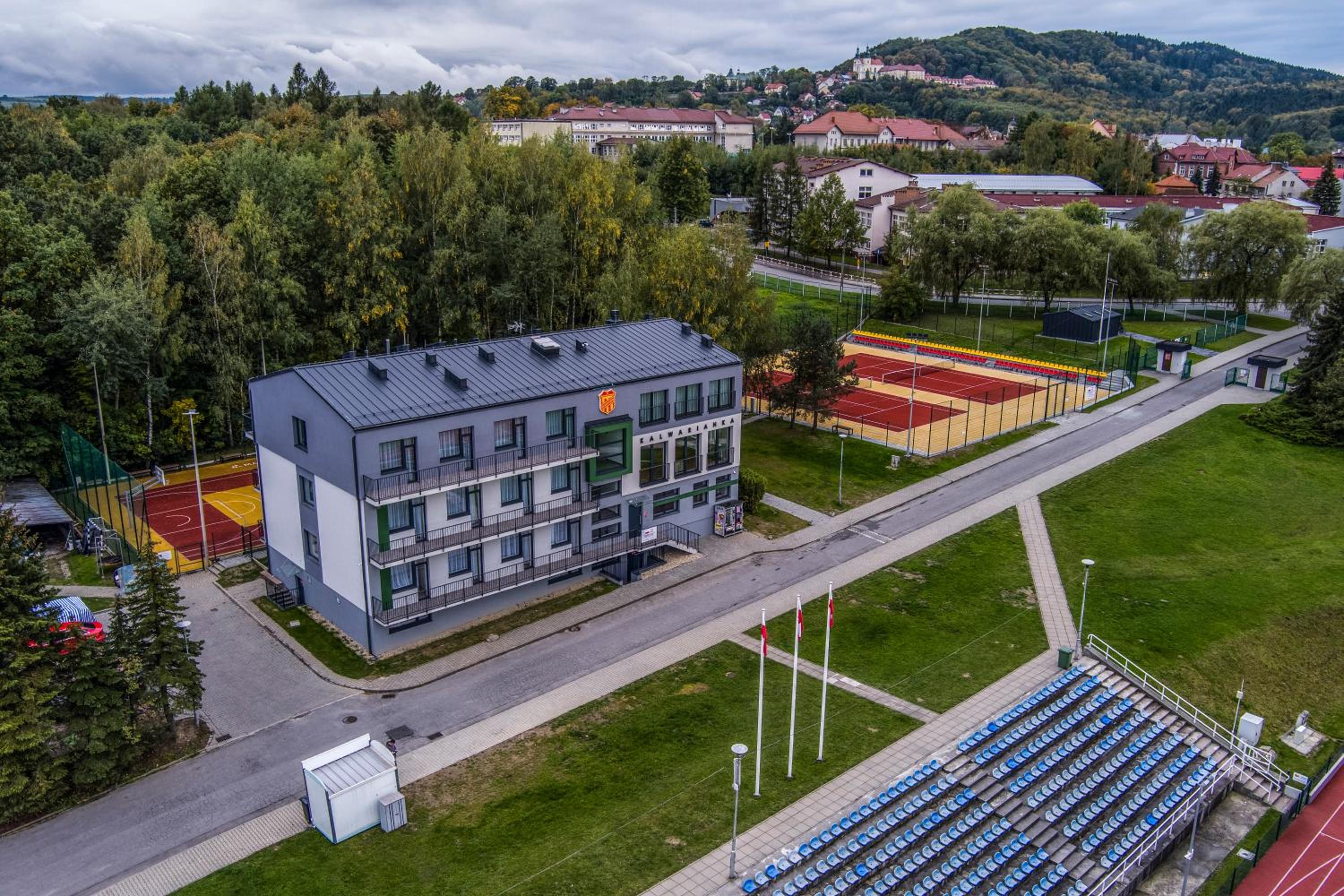 Pawilon Sportowo Turystyczny Kalwarianka view 2