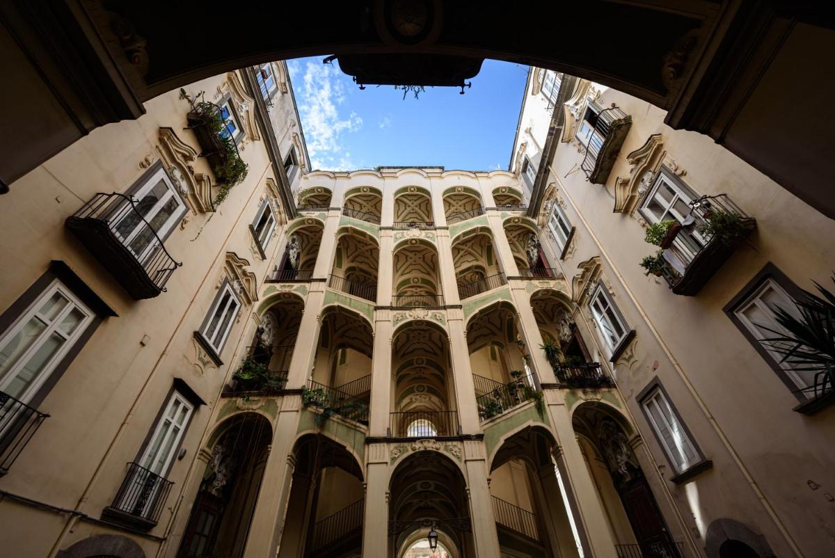 Palazzo dello Spagnolo Suite