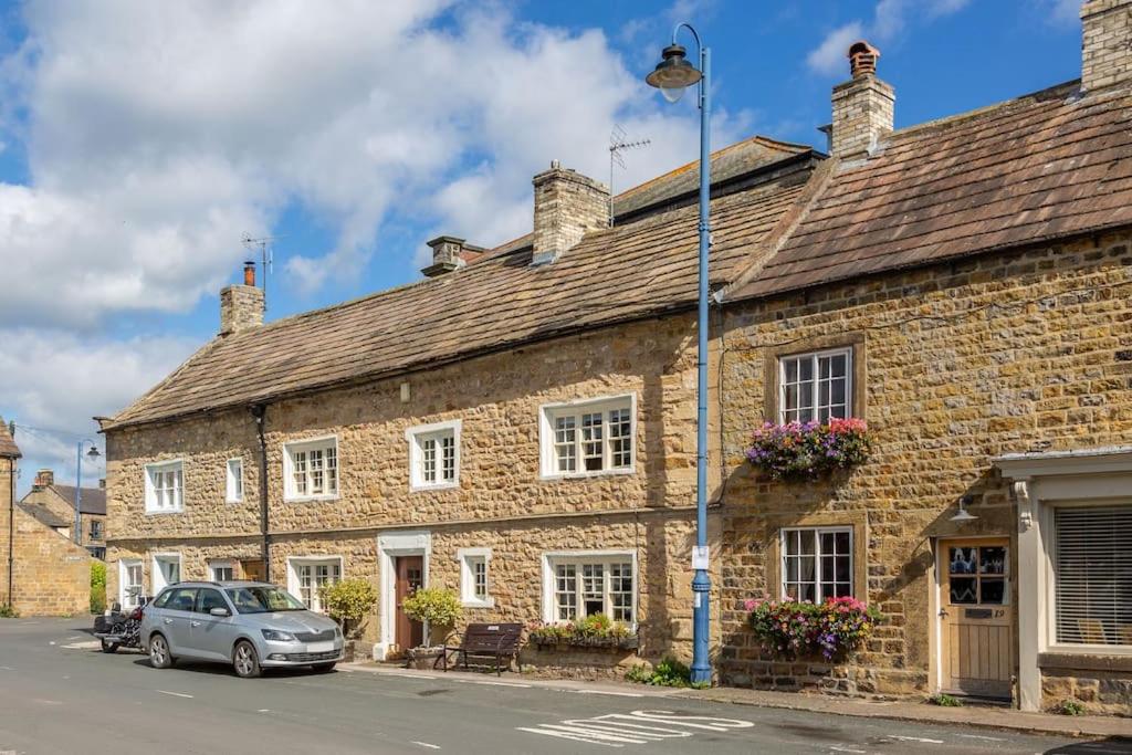 Forrester Cottage, Masham, North Yorkshire view 3