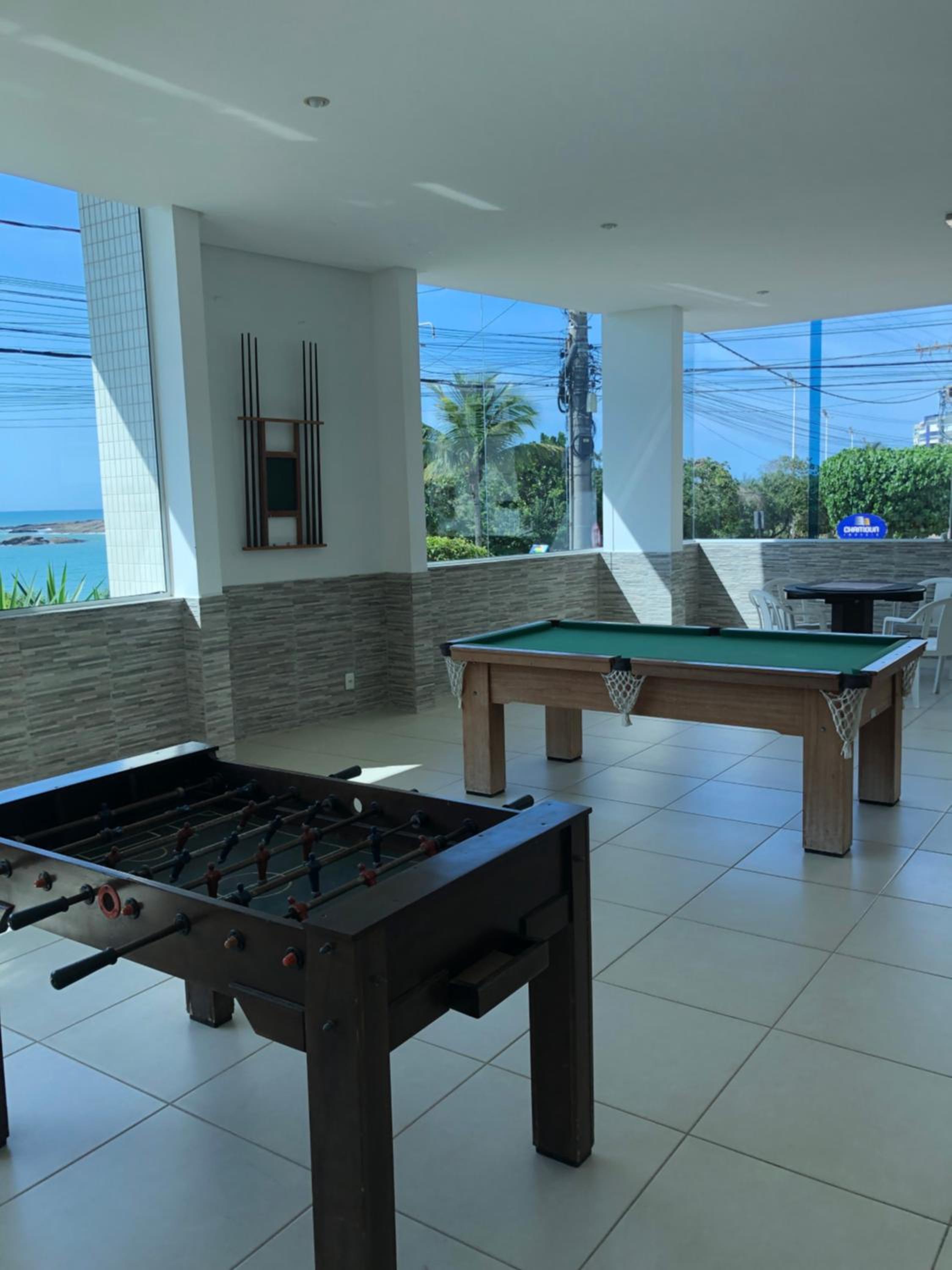 Apartamento peracanga com vista para o mar