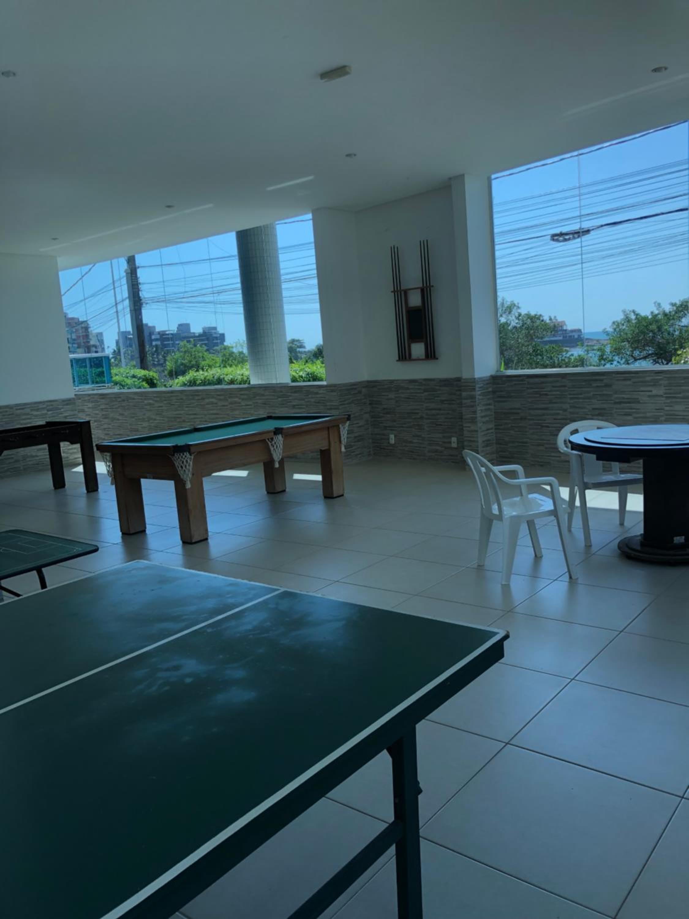 Apartamento peracanga com vista para o mar