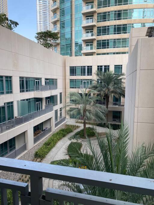 BEAUTIFUL AND COZY 2 BR APARTMENT IN THE HEART OF DOWNTOWN