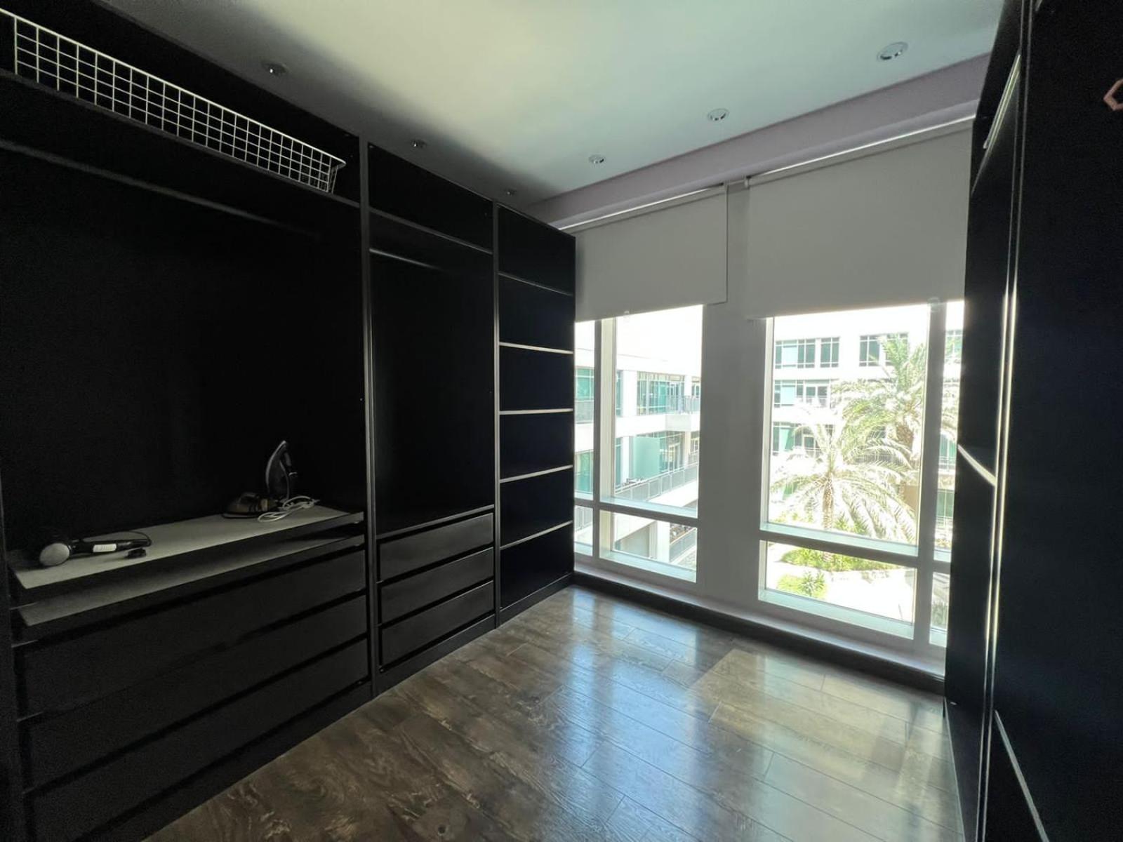 BEAUTIFUL AND COZY 2 BR APARTMENT IN THE HEART OF DOWNTOWN