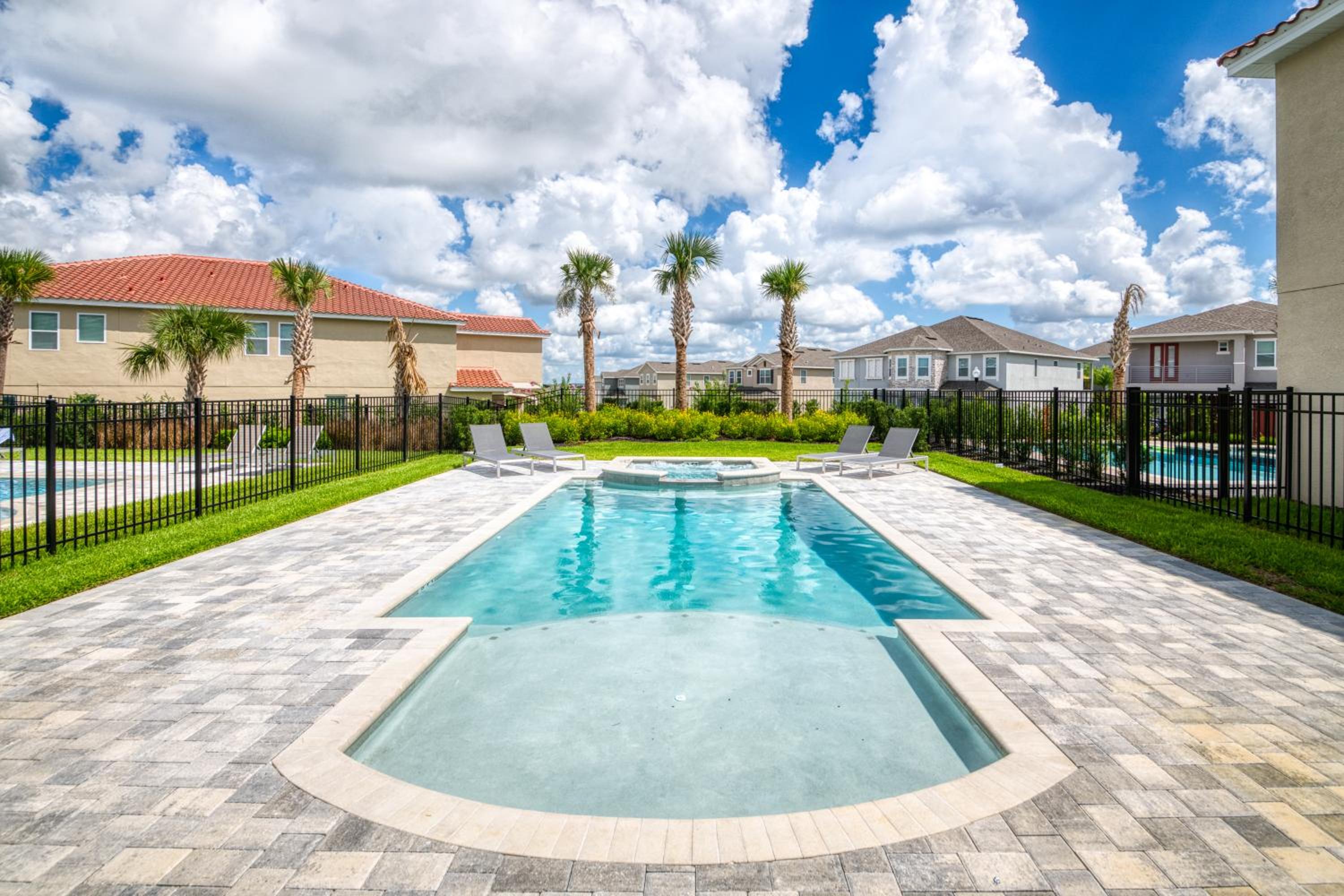 Encore Resort and Water Park at Reunion by Rentyl
