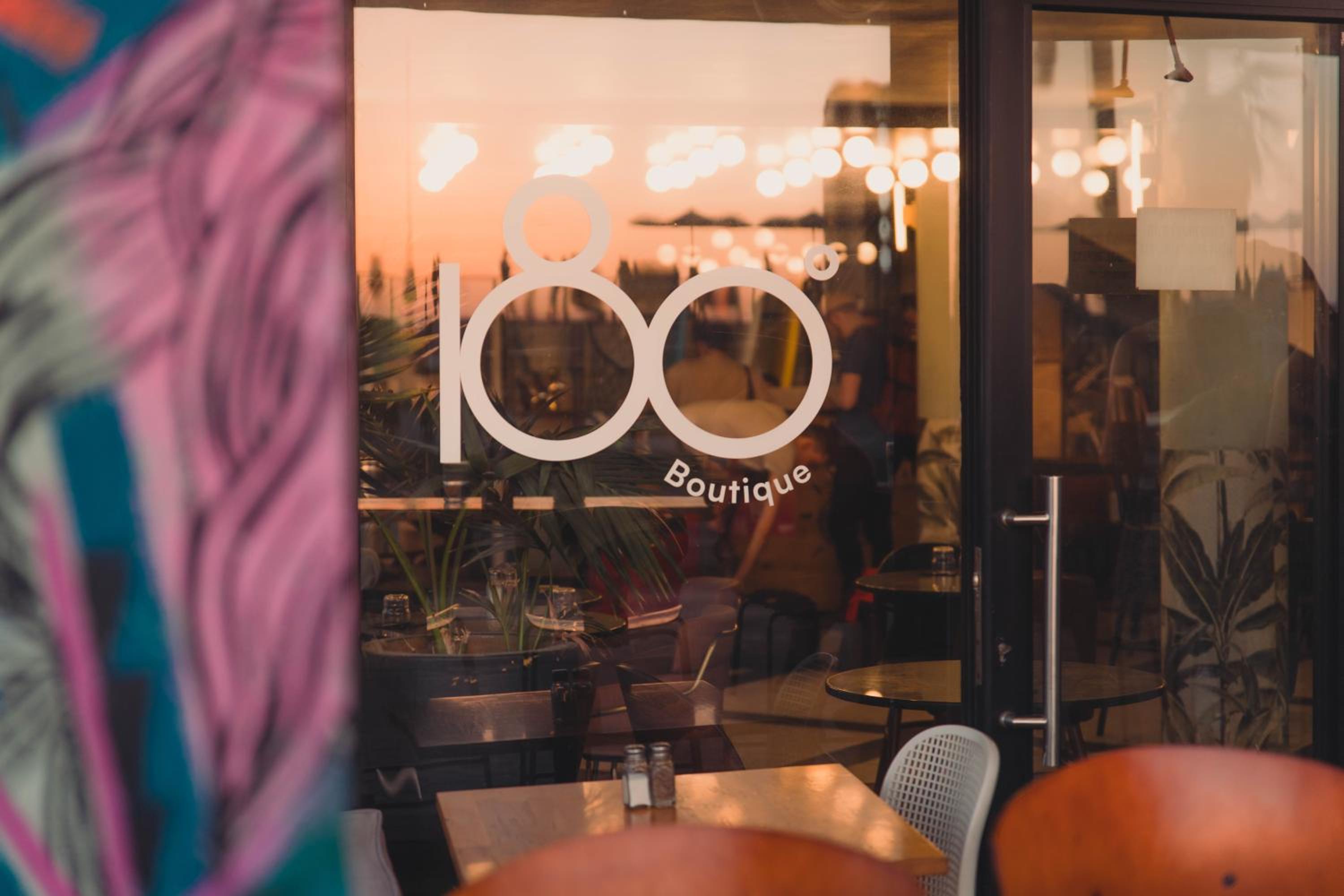 180 Boutique Hostel