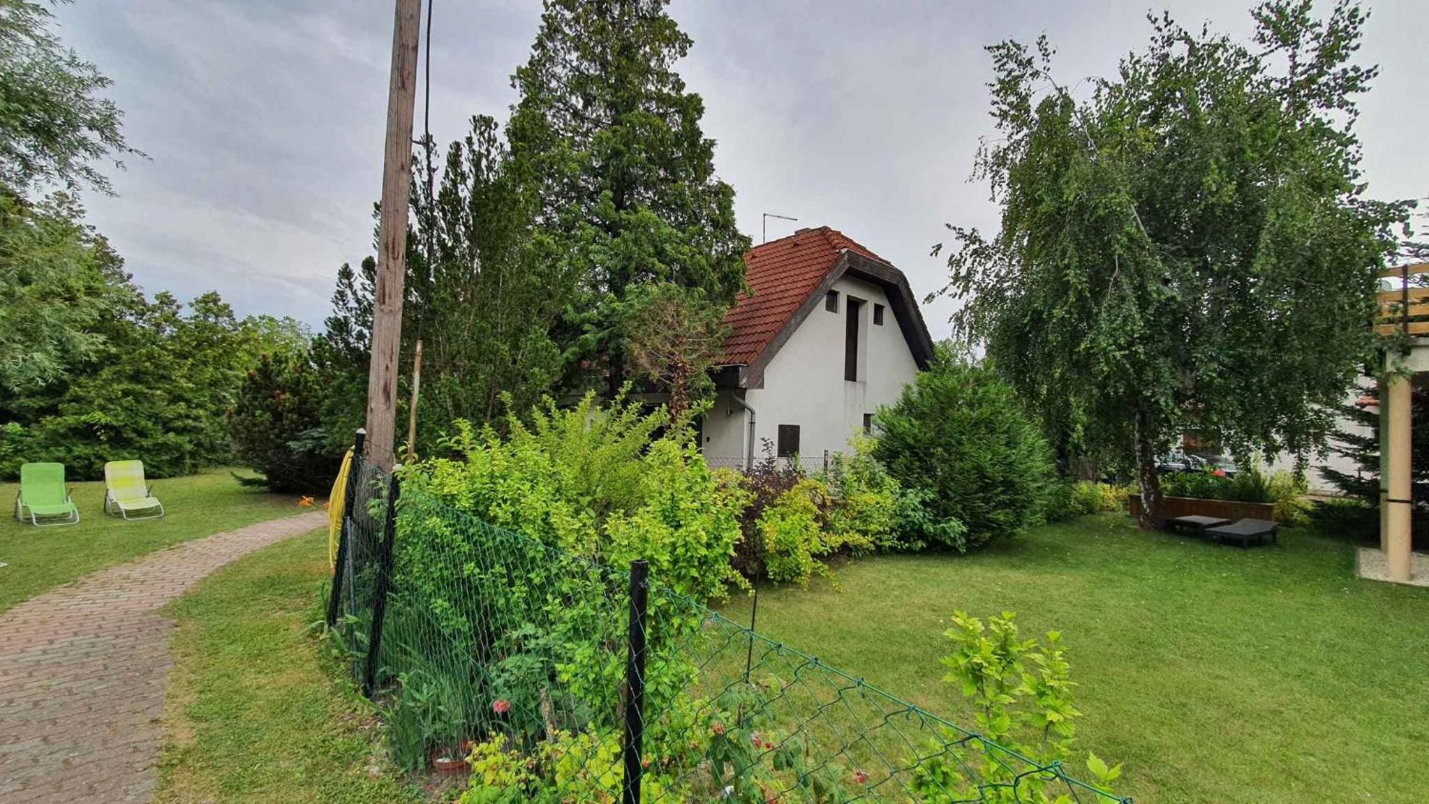 Photo 27