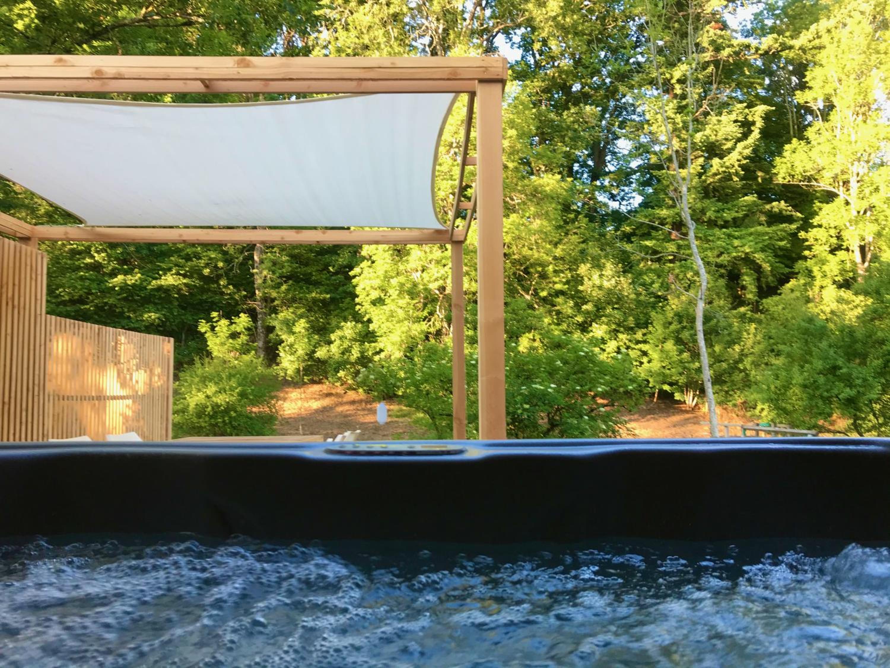 Gezellige Typisch Ardense woning met jacuzzi en grote afgesloten tuin in prachtige omgeving
