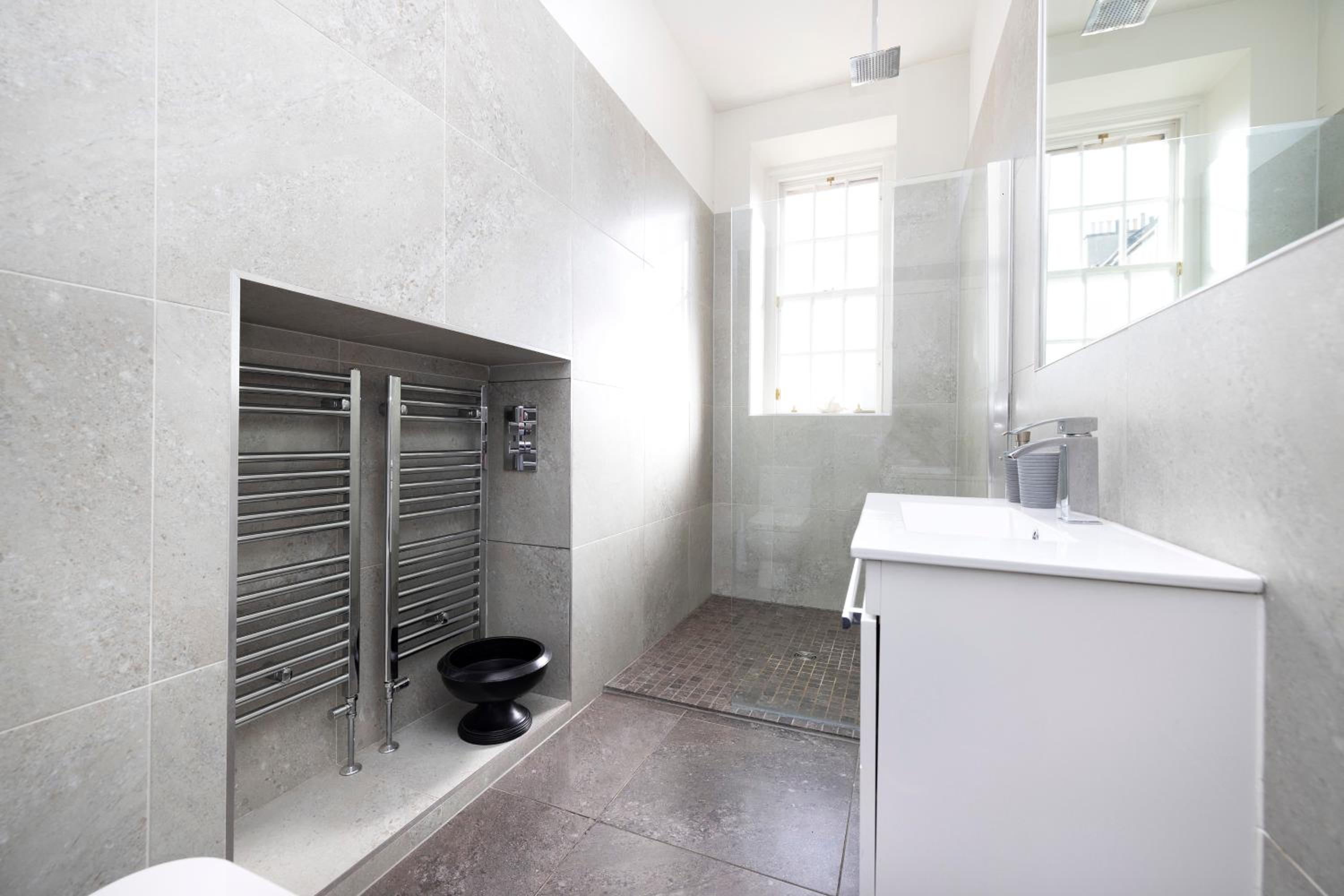 JOIVY Contemporary Flat in the New Town