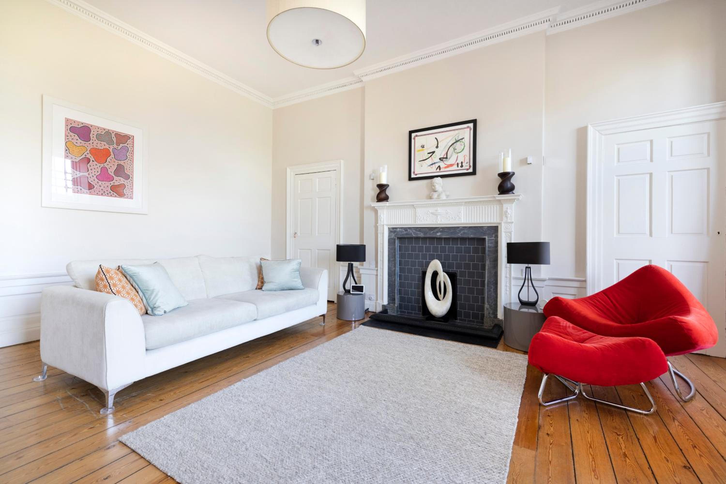 JOIVY Contemporary Flat in the New Town