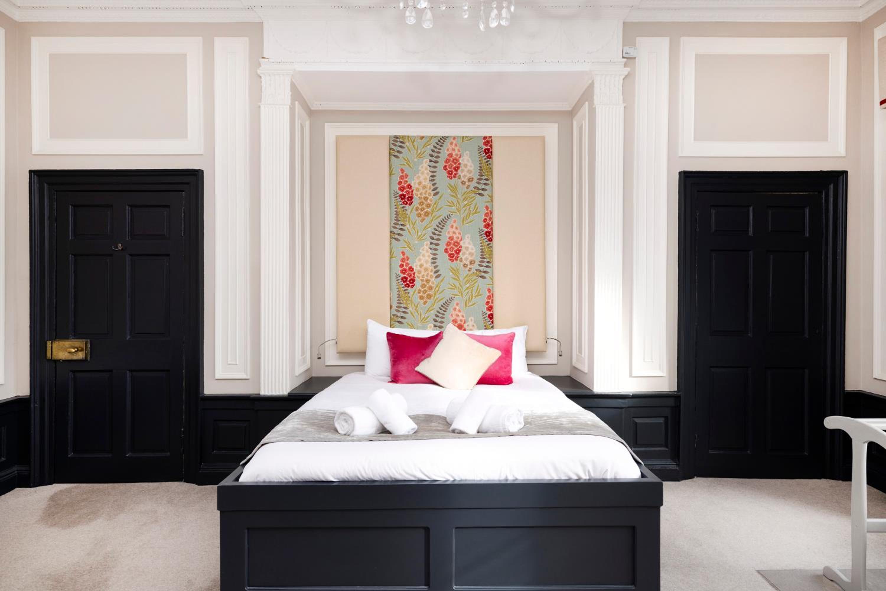 JOIVY Contemporary Flat in the New Town