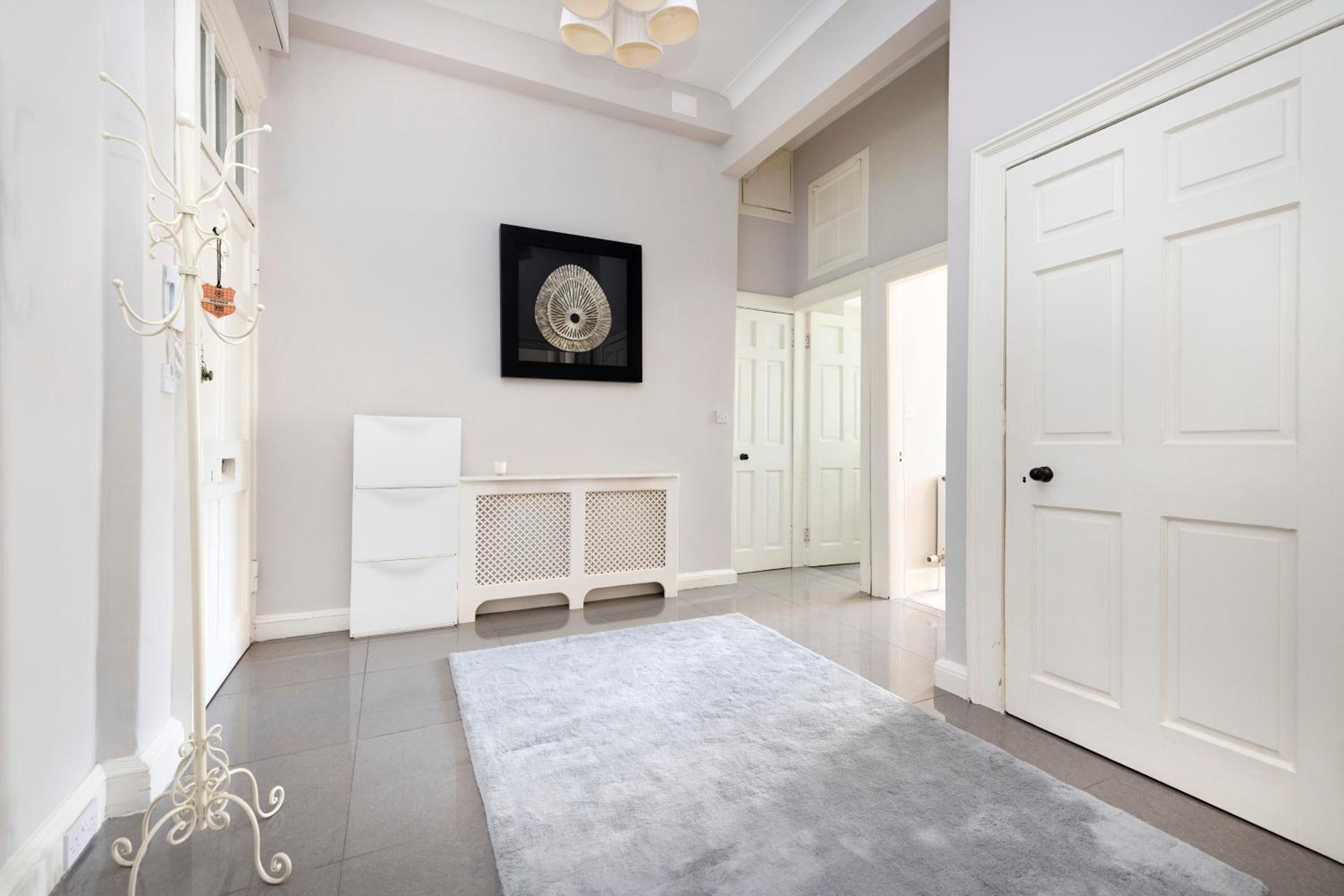 JOIVY Contemporary Flat in the New Town