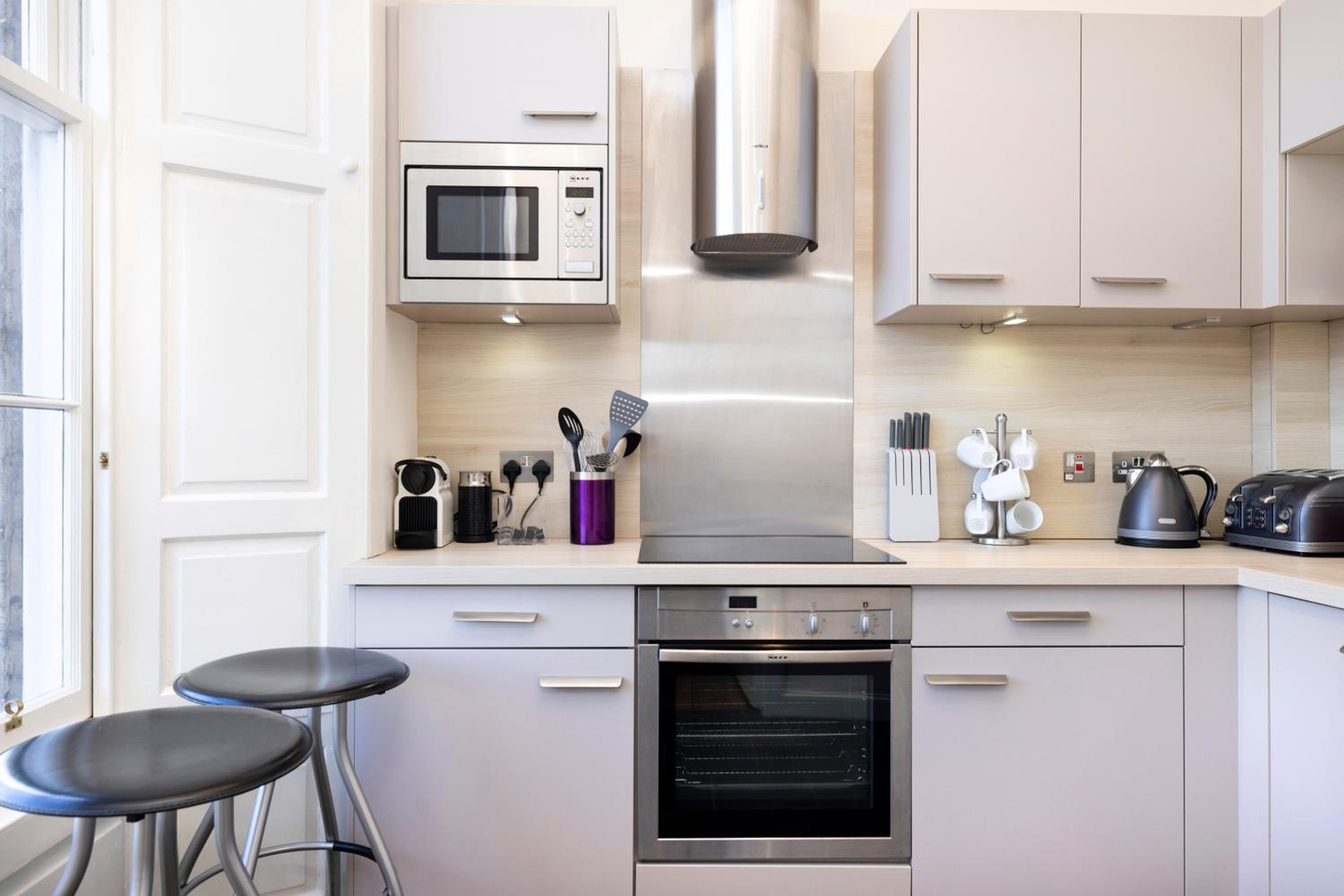 JOIVY Contemporary Flat in the New Town
