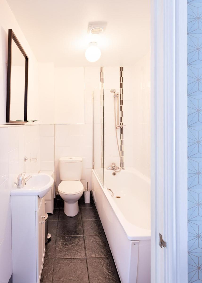 No 5 Compass - Ilfracombe view 2