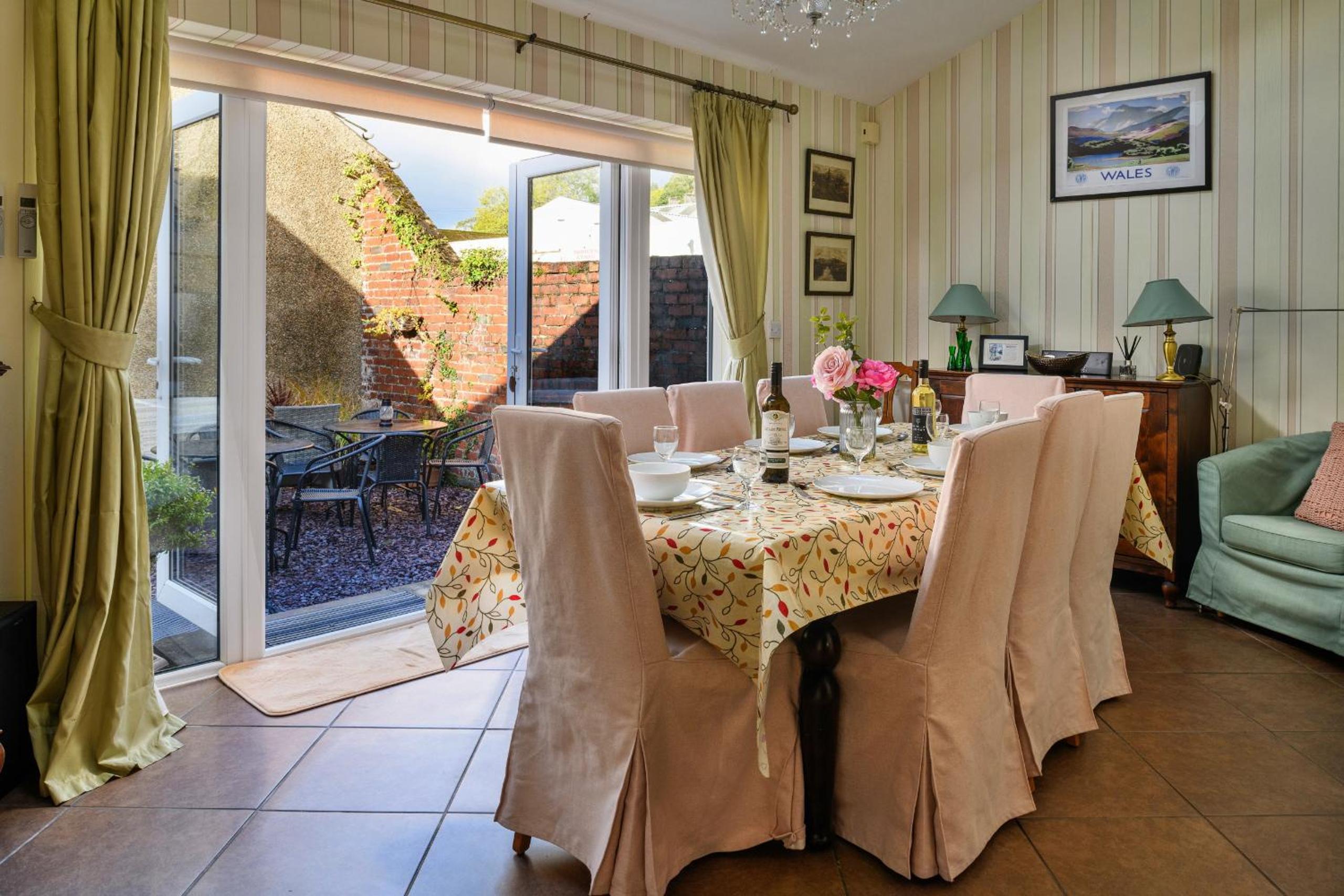 Finest Retreats - Awelon - Large Cottage to sleep 10 with Hot Tub view 5